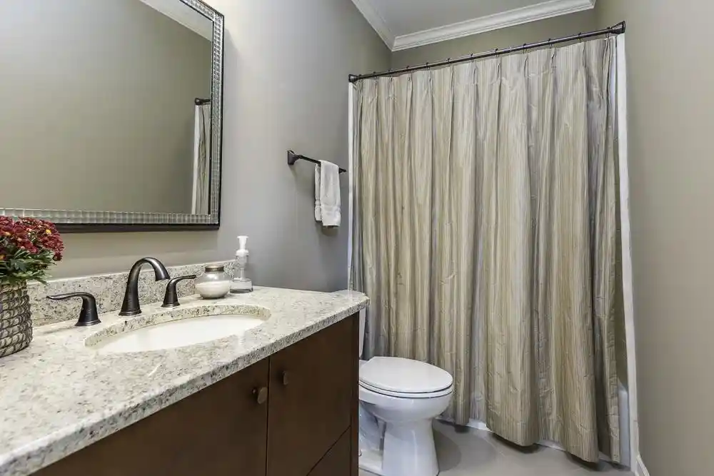 Photo 3 of Single family home for sale at 864 Harbor Crst Dr, Memphis, TN 38103 | MLS# 10231784 | Listing updated on 2026-10-05