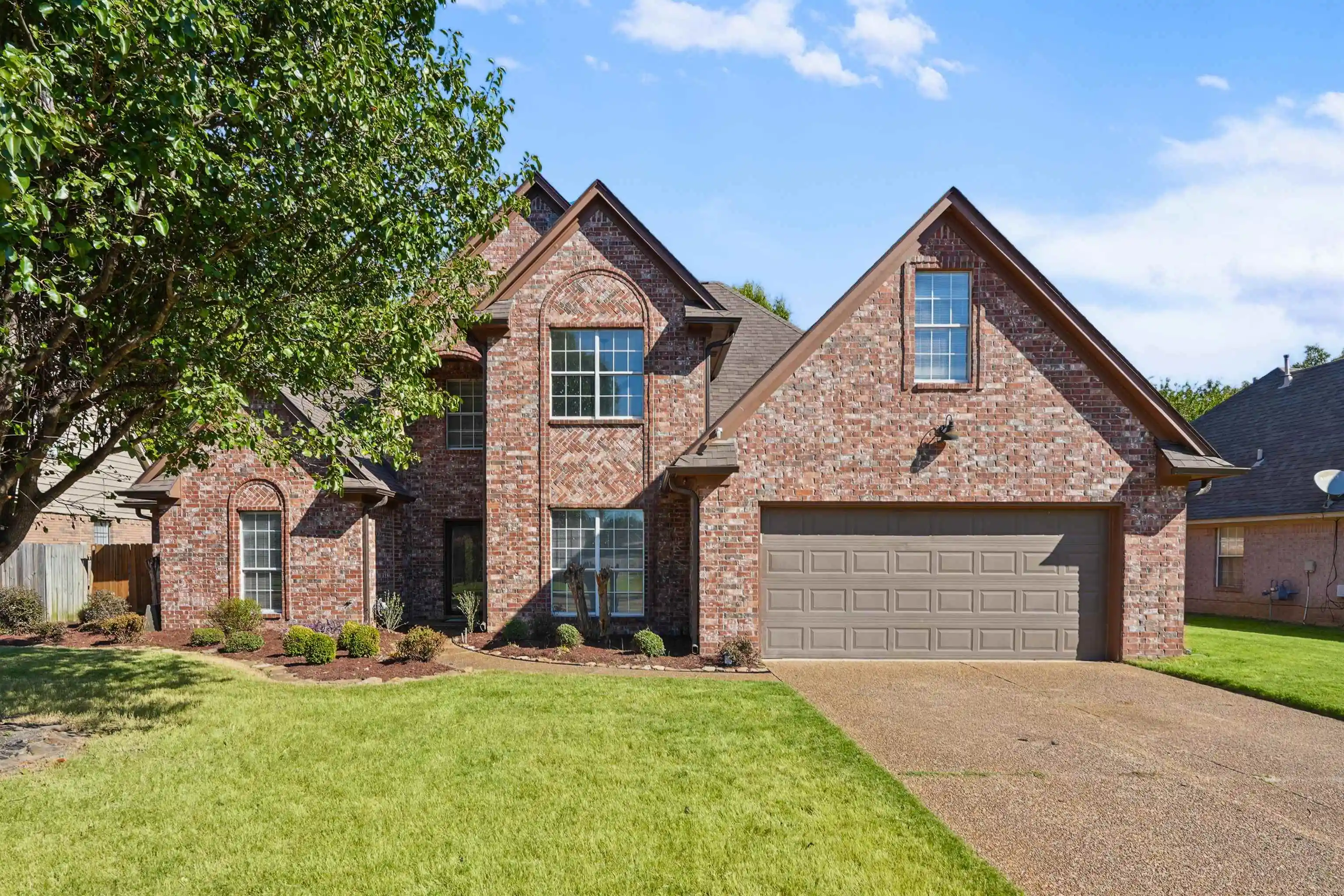 Photo 1 of Single family home for sale at 7212 Shady Oaks Dr, Bartlett, TN 38133 | MLS# 10231796 | Listing updated on 2026-10-05