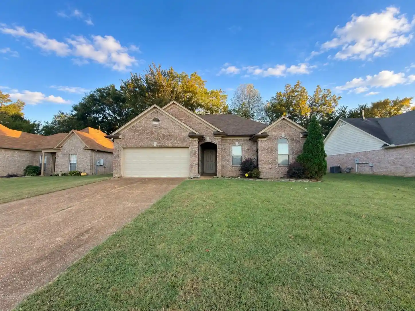Photo 1 of Single family home for sale at 295 Village Dr, Oakland, TN 38060 | MLS# 10231813 | Listing updated on 2026-10-07