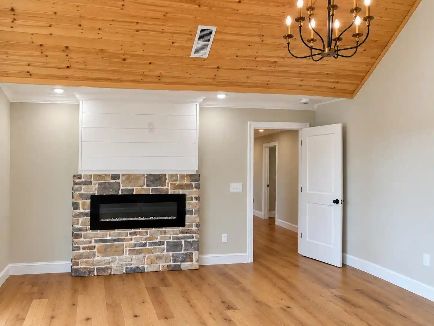 Photo 2 of Single family home for sale at 25 Kirk Cv, Adamsville, TN 38310 | MLS# 10231818 | Listing updated on 2026-10-08