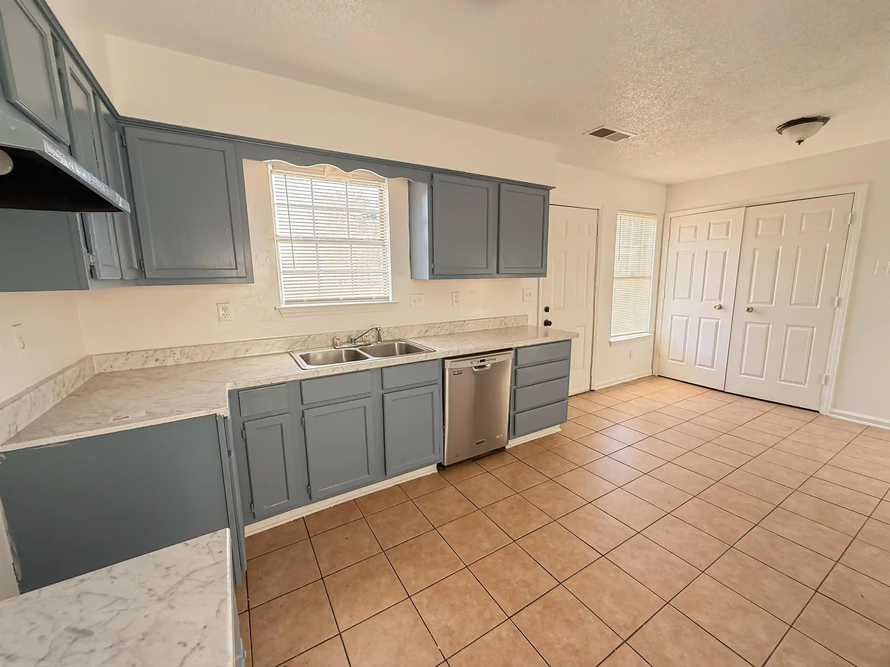 Photo 3 of Single family home for sale at 265 Baltic St, Memphis, TN 38112 | MLS# 10231820 | Listing updated on 2026-10-06