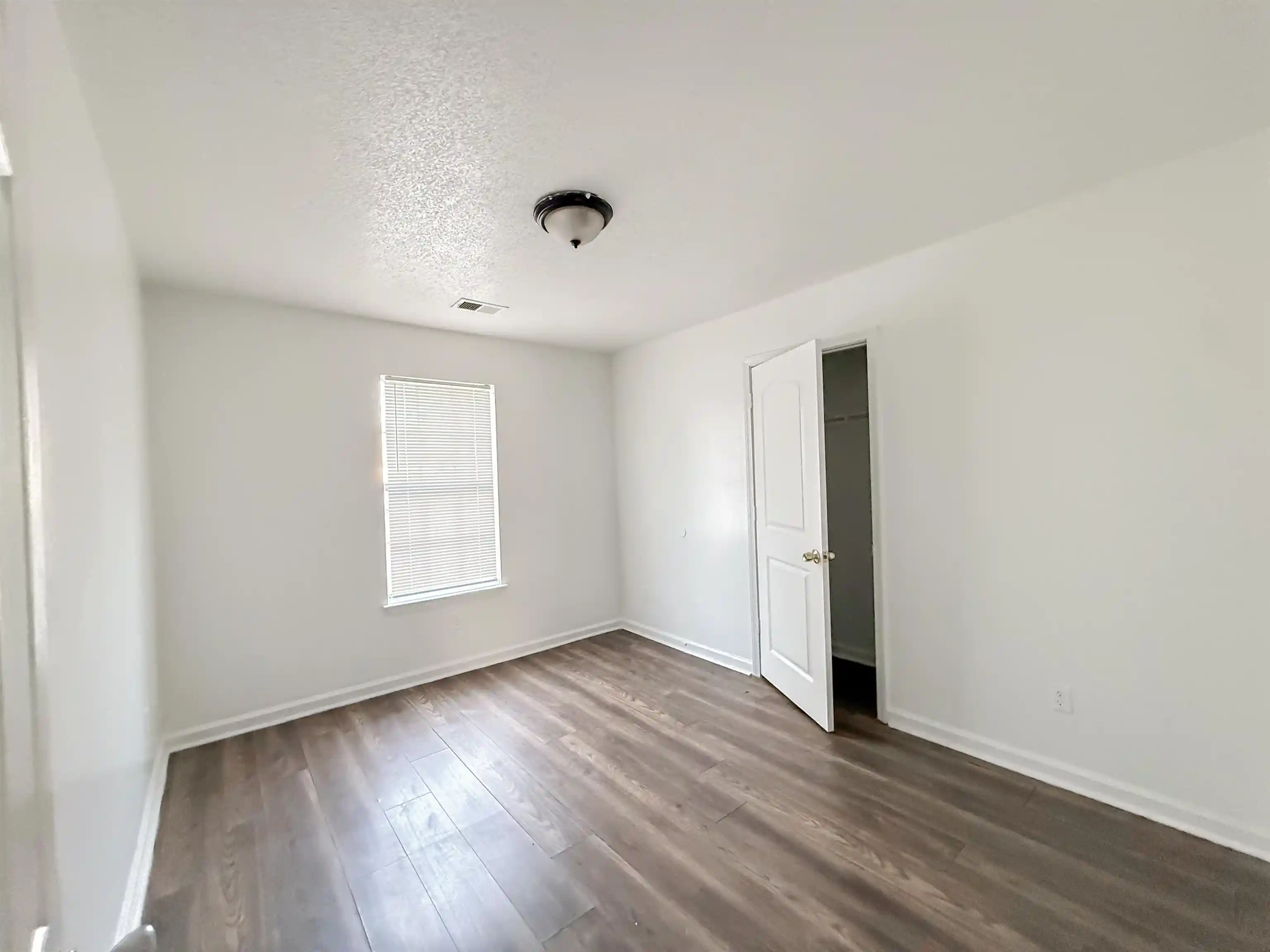Photo 4 of Single family home for sale at 265 Baltic St, Memphis, TN 38112 | MLS# 10231820 | Listing updated on 2026-10-06