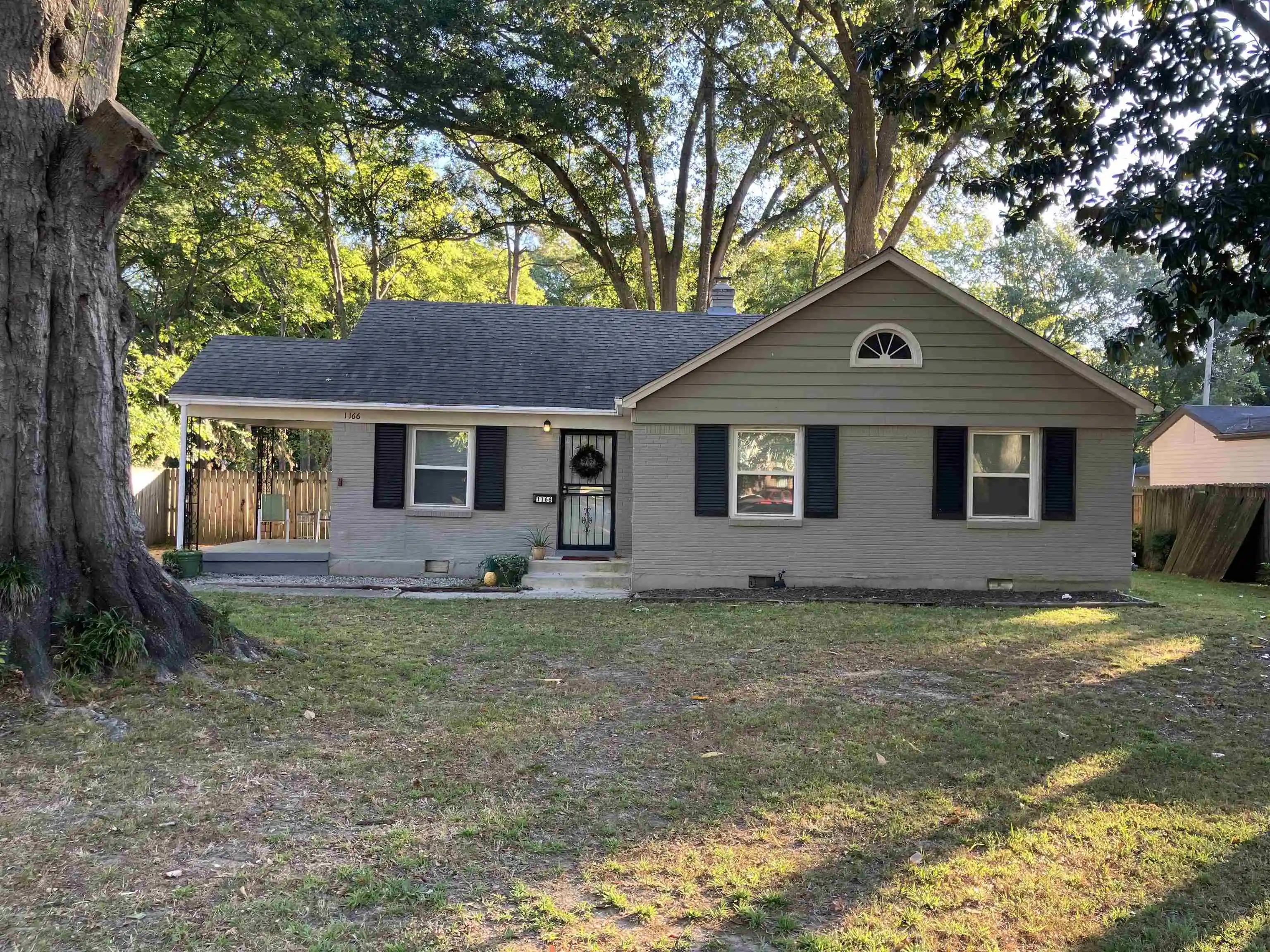 Photo 1 of Single family home for sale at 1166 Vaughn Rd, Memphis, TN 38122 | MLS# 10231824 | Listing updated on 2026-10-06