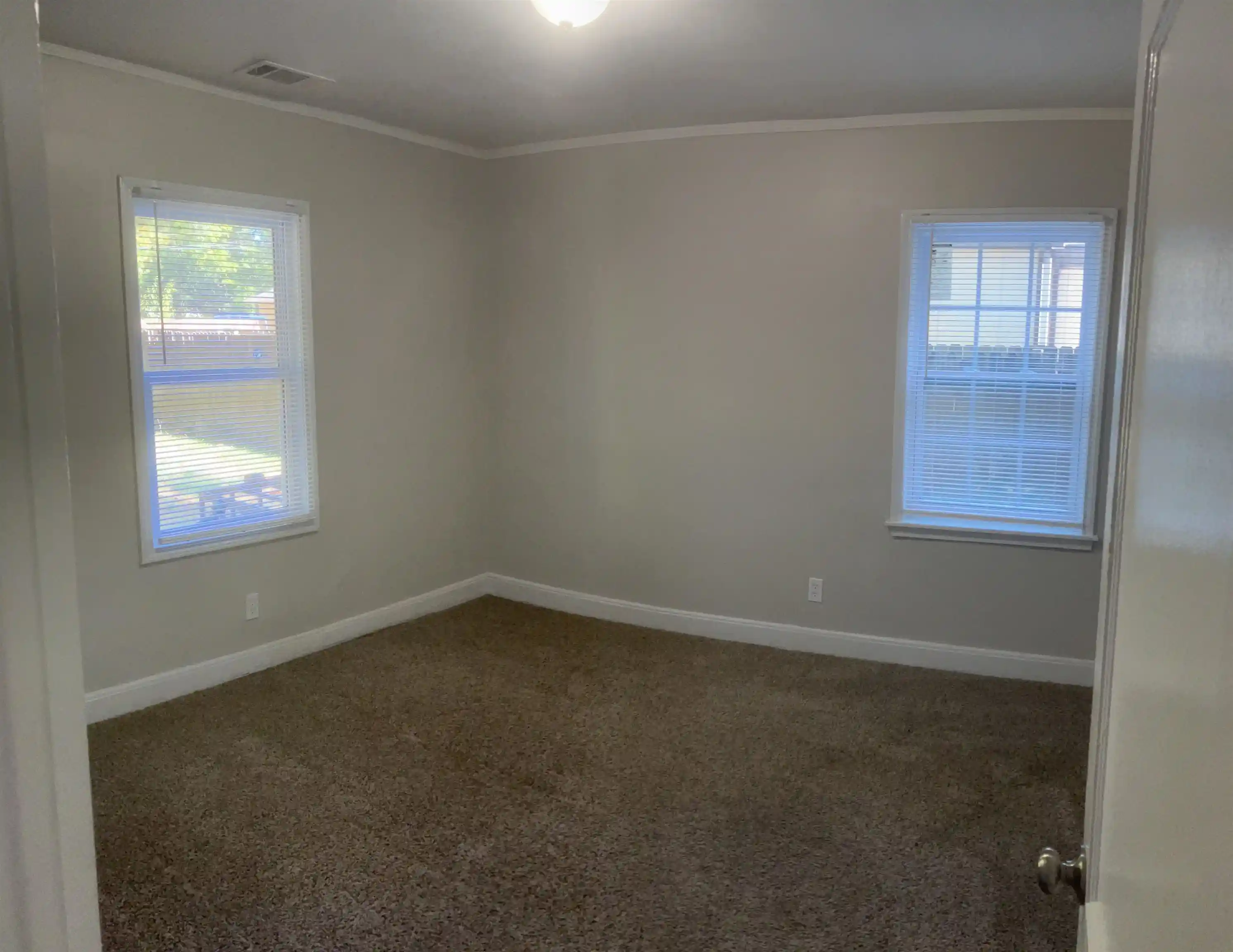 Photo 4 of Single family home for sale at 1166 Vaughn Rd, Memphis, TN 38122 | MLS# 10231824 | Listing updated on 2026-10-06