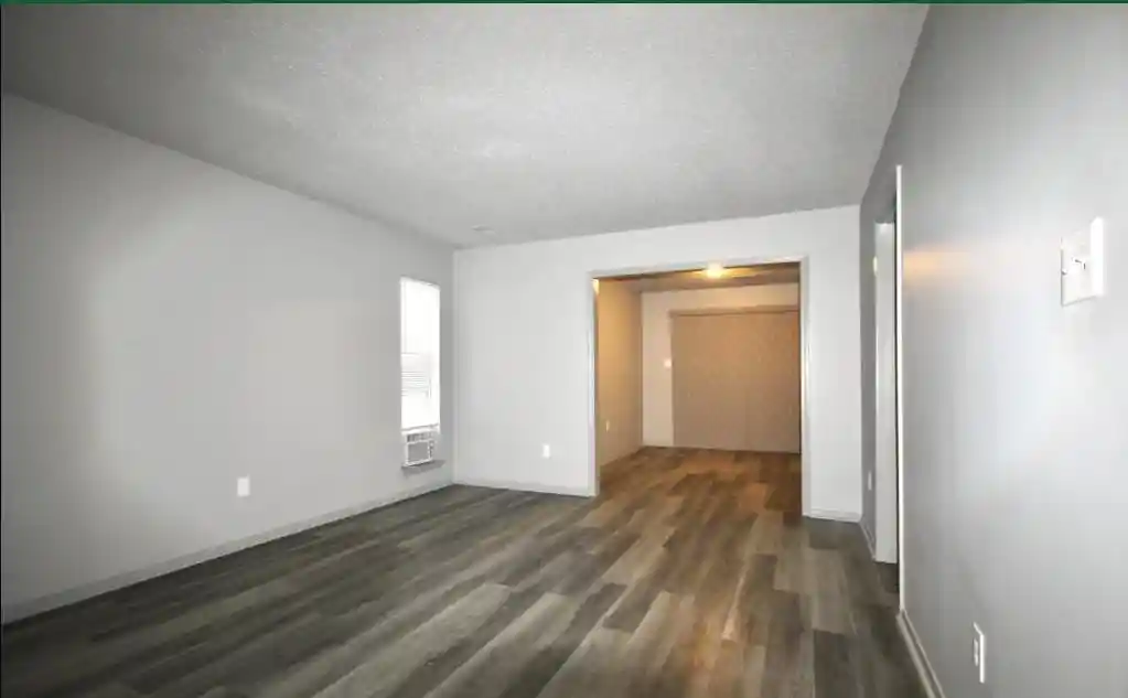 Photo 4 of Single family home for sale at 3878 Windermere Rd, Memphis, TN 38128 | MLS# 10231827 | Listing updated on 2026-10-06