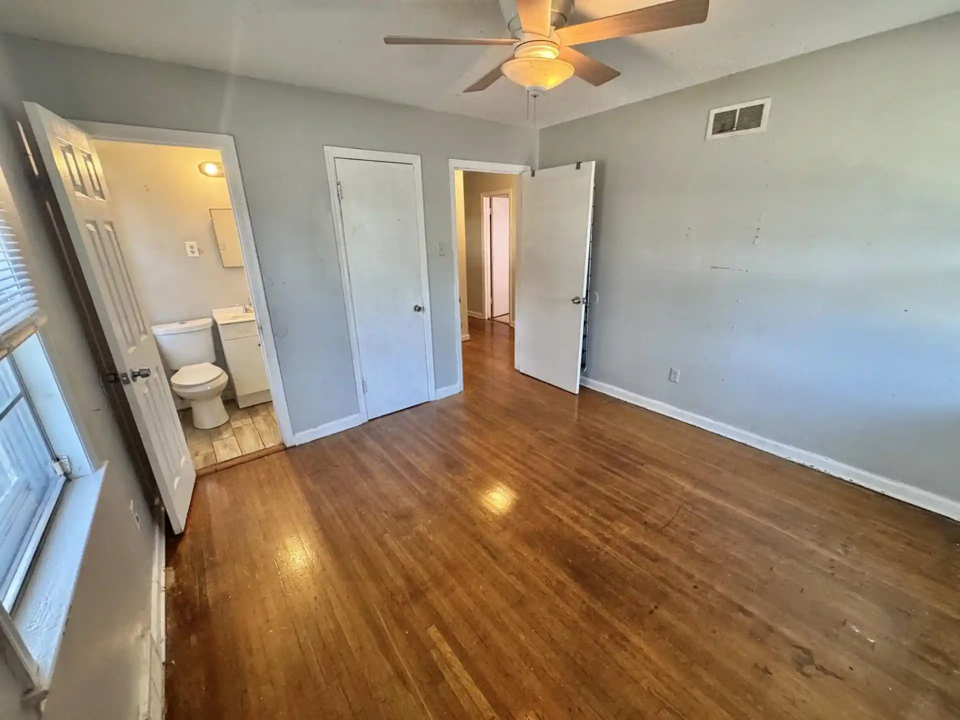 Photo 3 of Single family home for sale at 2318 St Elmo Ave, Memphis, TN 38127 | MLS# 10231829 | Listing updated on 2026-10-06