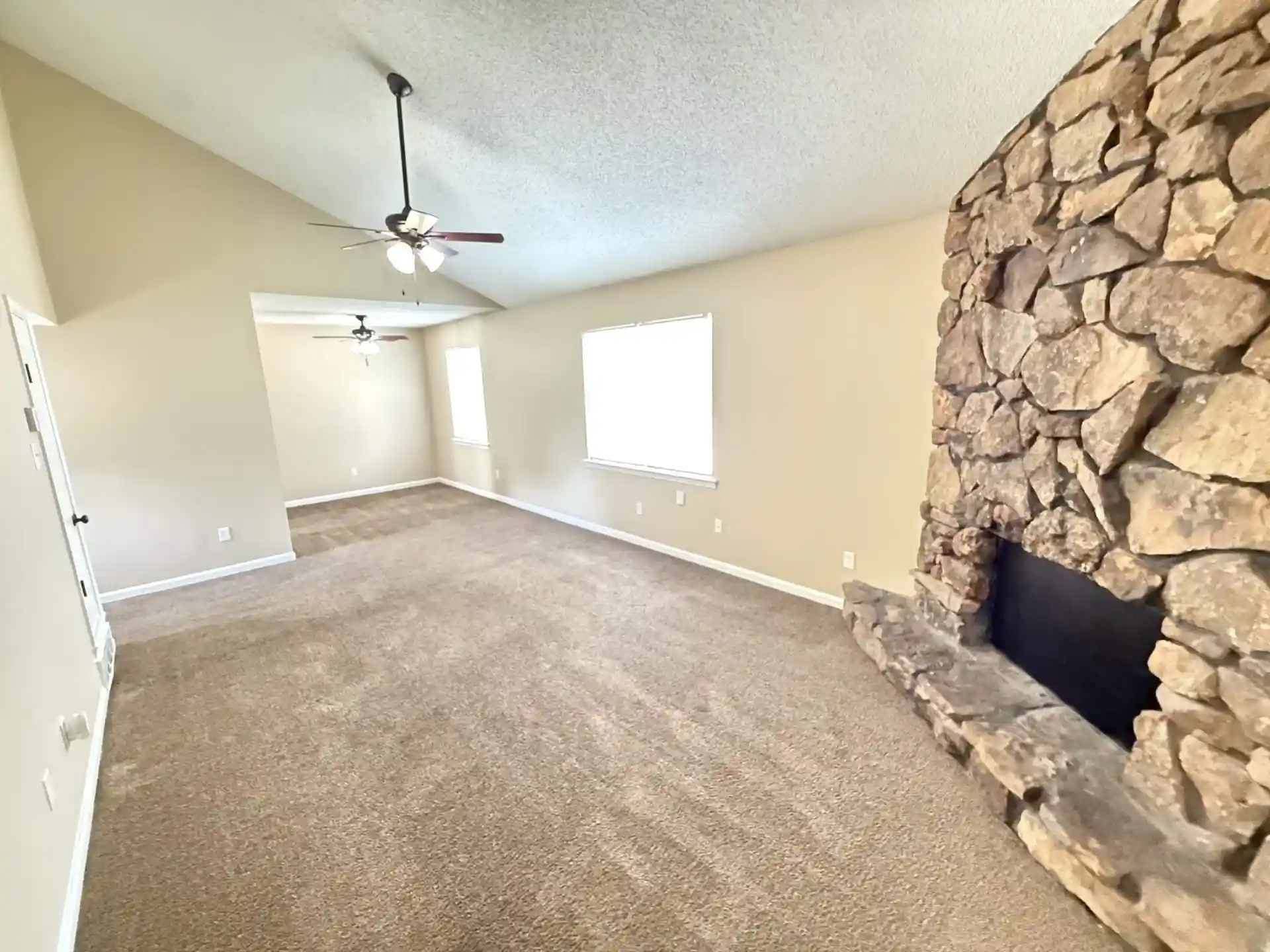 Photo 2 of Single family home for sale at 5588 Maple Tree Dr, Memphis, TN 38115 | MLS# 10231832 | Listing updated on 2026-10-06