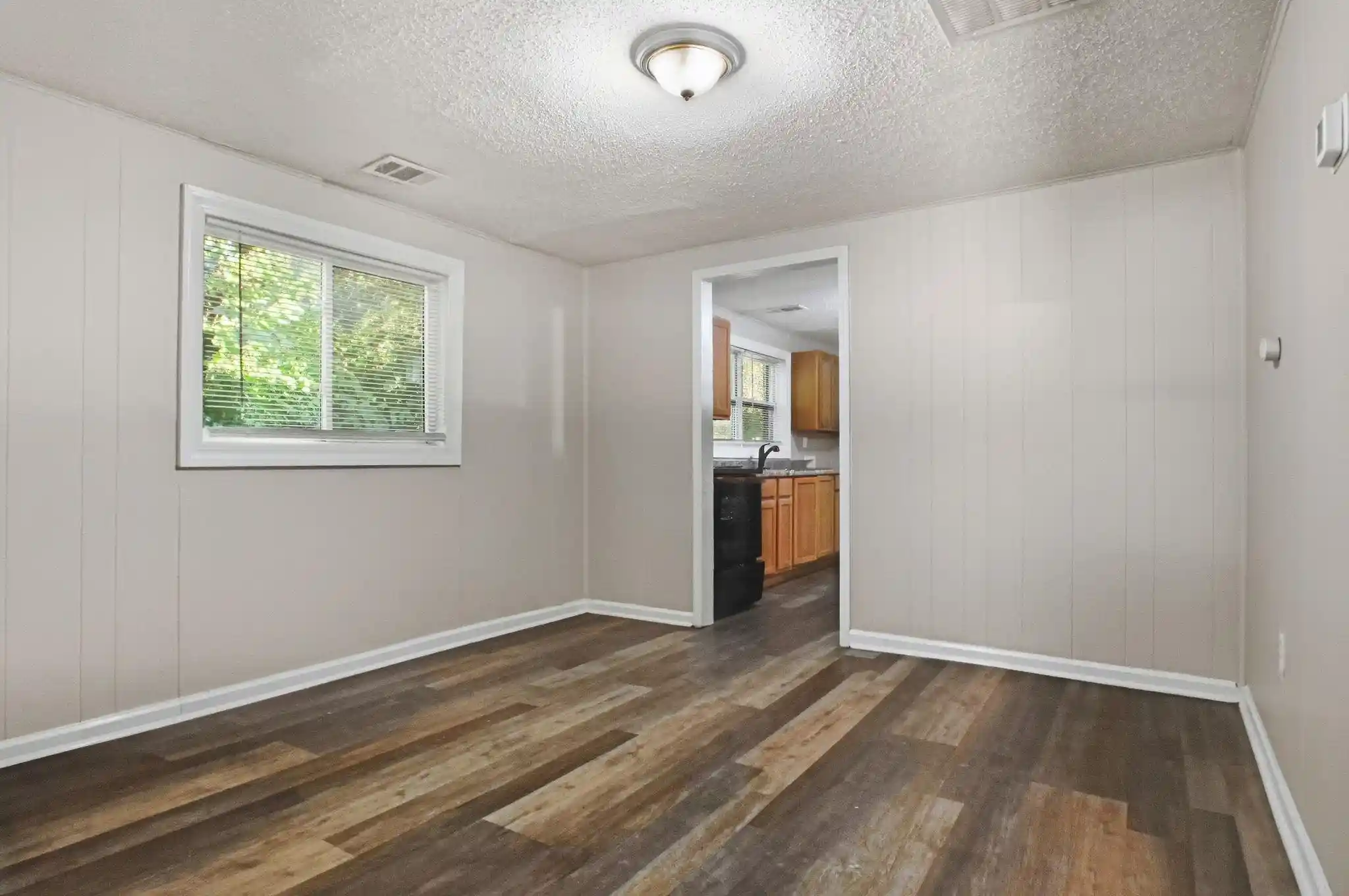 Photo 3 of Single family home for sale at 375 George Rd, Memphis, TN 38109 | MLS# 10231833 | Listing updated on 2026-10-06