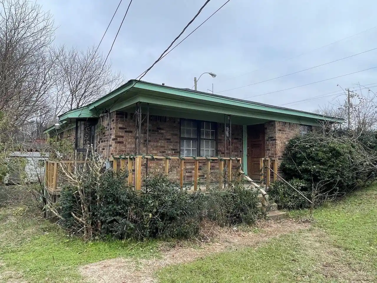 Photo 3 of Single family home for sale at 96 Vaal St, Memphis, TN 38109 | MLS# 10231846 | Listing updated on 2026-10-06