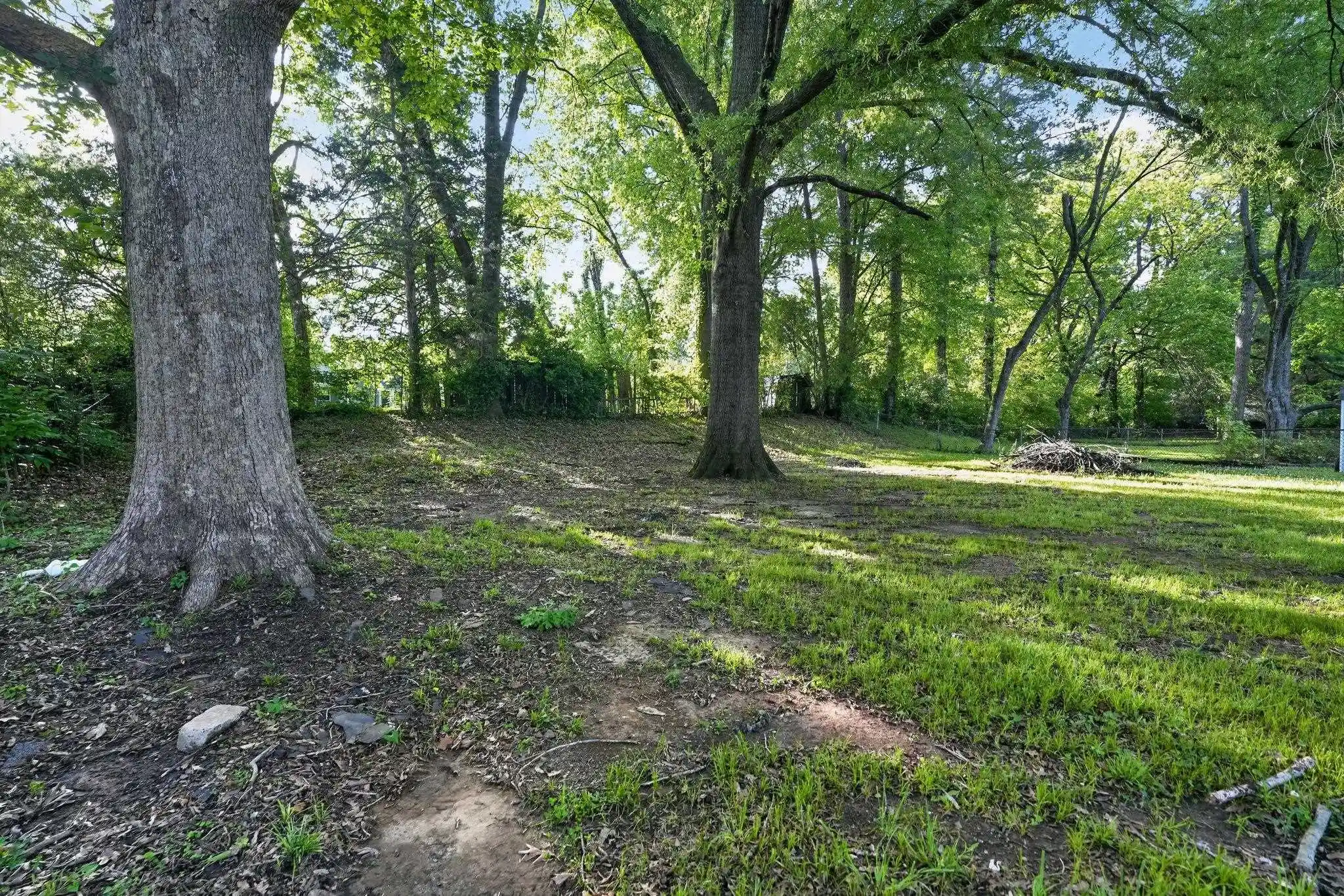 Photo 2 of Single family home for sale at 3556 Brookmeade St, Memphis, TN 38127 | MLS# 10231854 | Listing updated on 2026-10-06