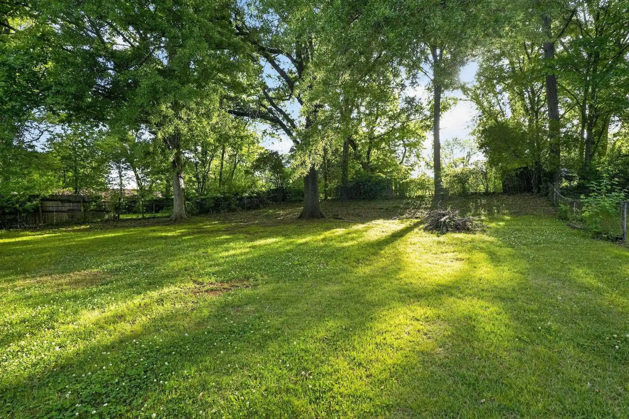 Photo 3 of Single family home for sale at 3556 Brookmeade St, Memphis, TN 38127 | MLS# 10231854 | Listing updated on 2026-10-06