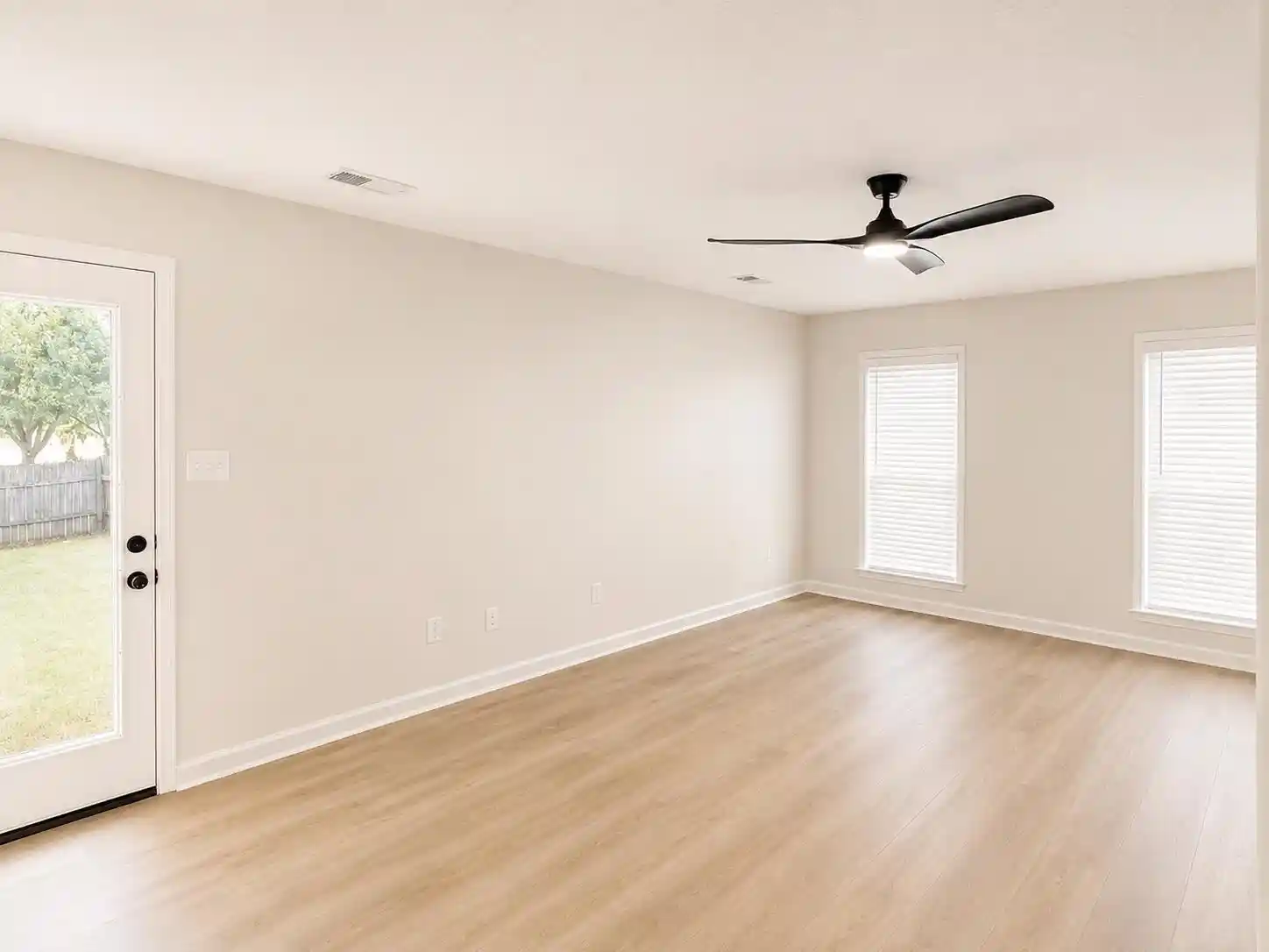 Photo 3 of Single family home for sale at 6150 Woodstock Hills Dr, Millington, TN 38053 | MLS# 10231863 | Listing updated on 2026-10-06