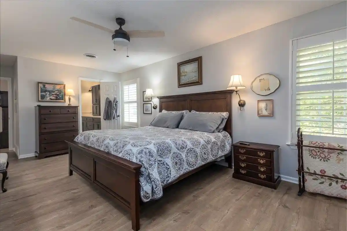 Photo 2 of Single family home for sale at 8060 Neshoba Dr, Germantown, TN 38138 | MLS# 10231876 | Listing updated on 2026-10-07