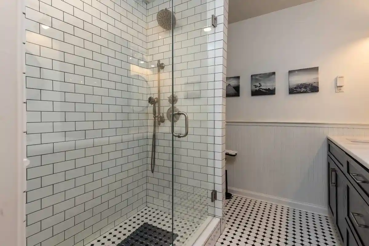 Photo 3 of Single family home for sale at 8060 Neshoba Dr, Germantown, TN 38138 | MLS# 10231876 | Listing updated on 2026-10-07