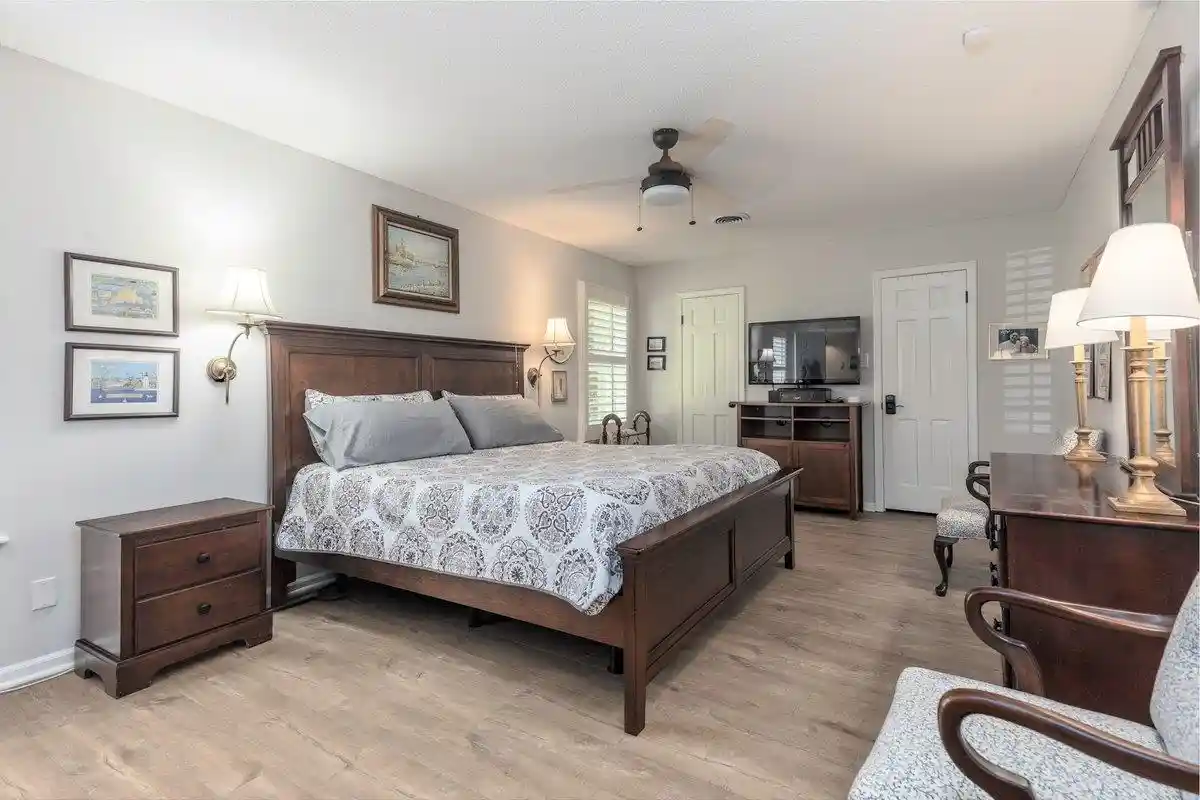Photo 3 of Single family home for sale at 8060 Neshoba Dr, Germantown, TN 38138 | MLS# 10231876 | Listing updated on 2026-10-07