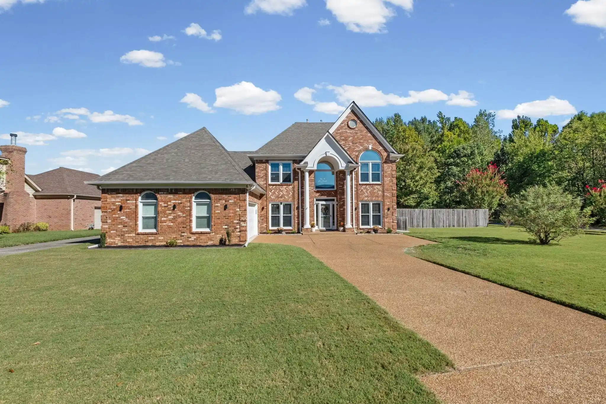 Photo 1 of Single family home for sale at 8970 Doveland Dr, Cordova, TN 38018 | MLS# 10231900 | Listing updated on 2026-10-07