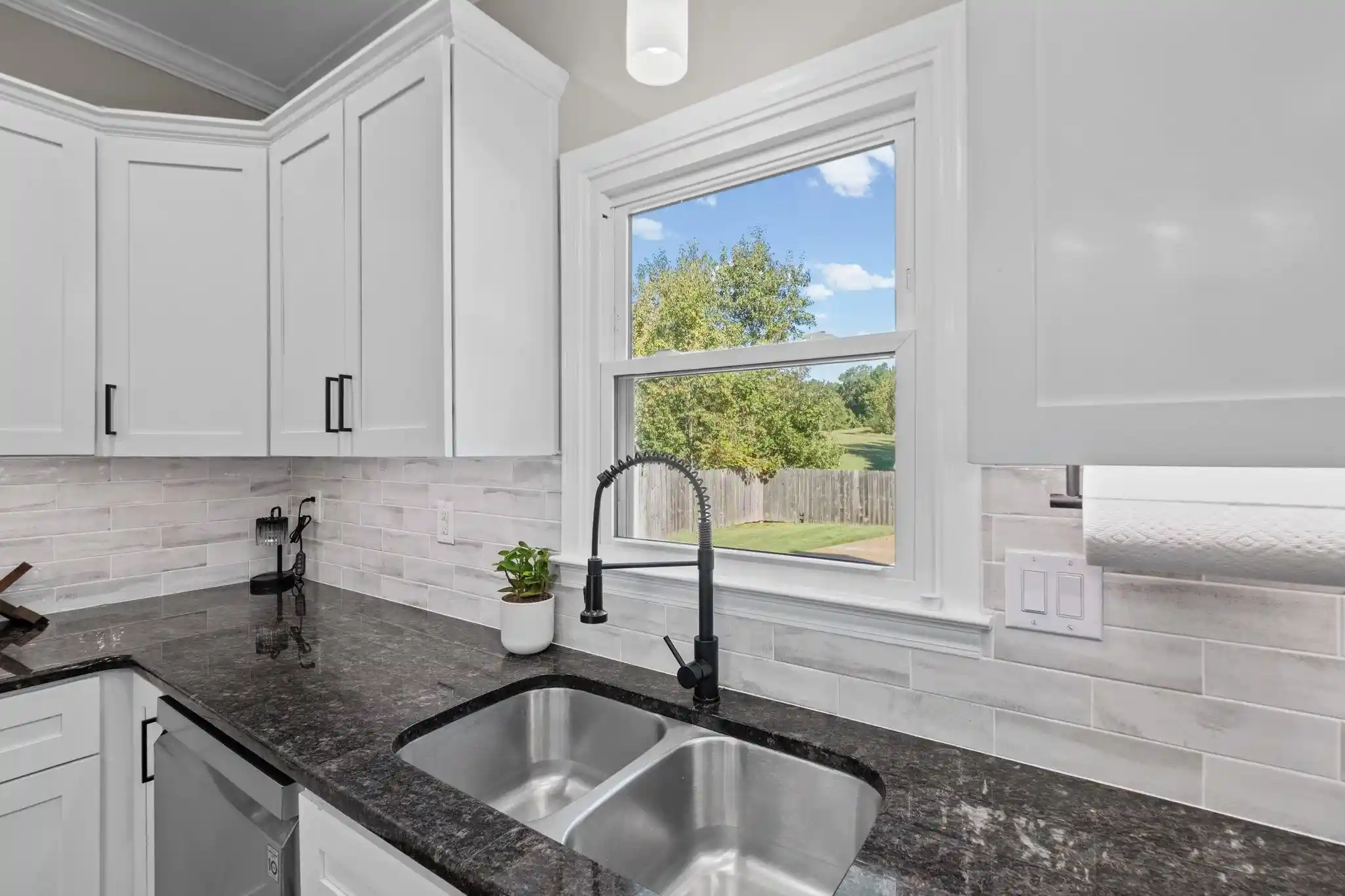 Photo 4 of Single family home for sale at 8970 Doveland Dr, Cordova, TN 38018 | MLS# 10231900 | Listing updated on 2026-10-07