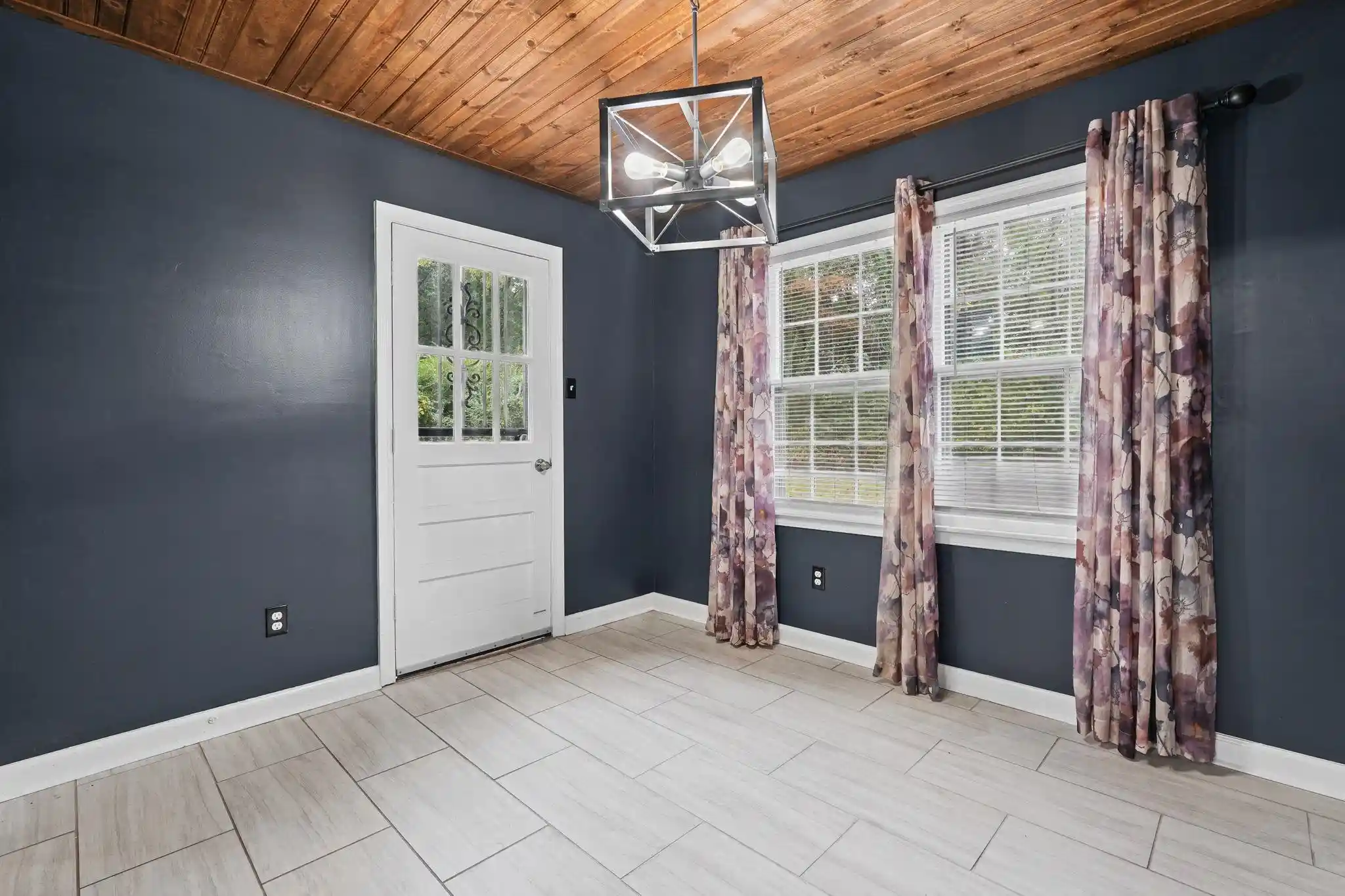 Photo 2 of Single family home for sale at 2531 Mimosa Tree Dr, Germantown, TN 38138 | MLS# 10231907 | Listing updated on 2026-10-08