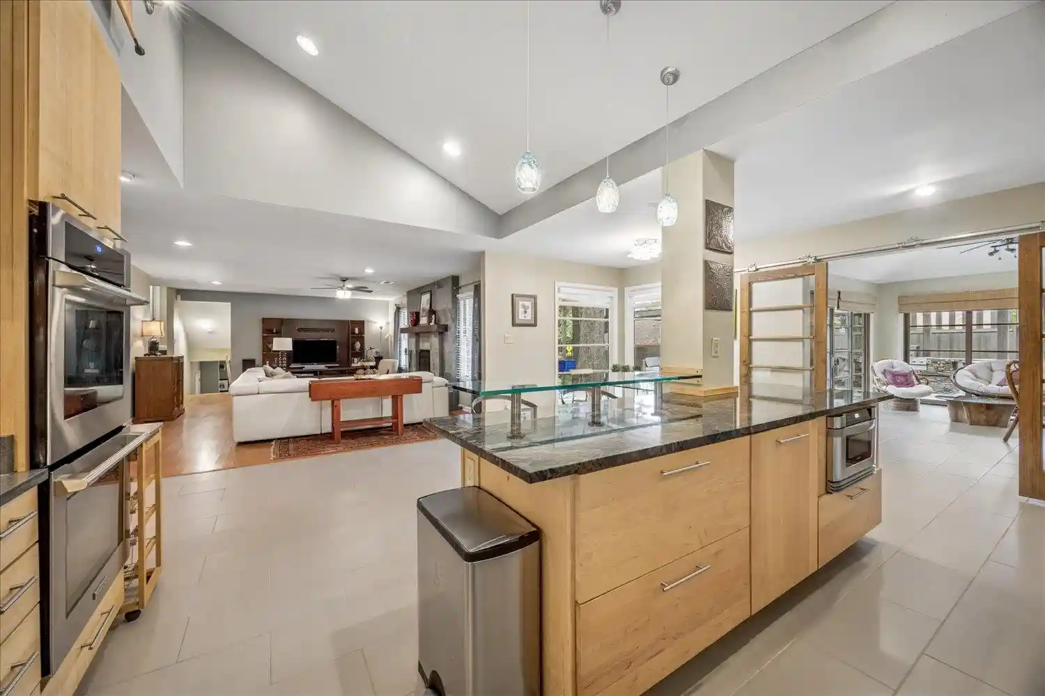 Photo 2 of Single family home for sale at 6823 Robin Perch Cv, Memphis, TN 38119 | MLS# 10231908 | Listing updated on 2026-10-07