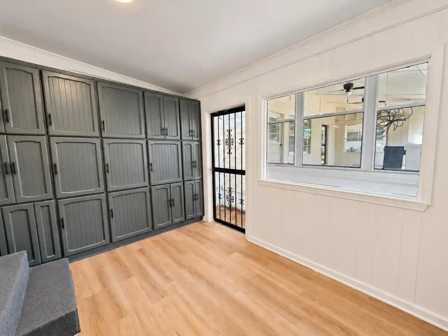 Photo 3 of Single family home for sale at 2560 Moore Rd, Germantown, TN 38138 | MLS# 10231950 | Listing updated on 2026-10-07