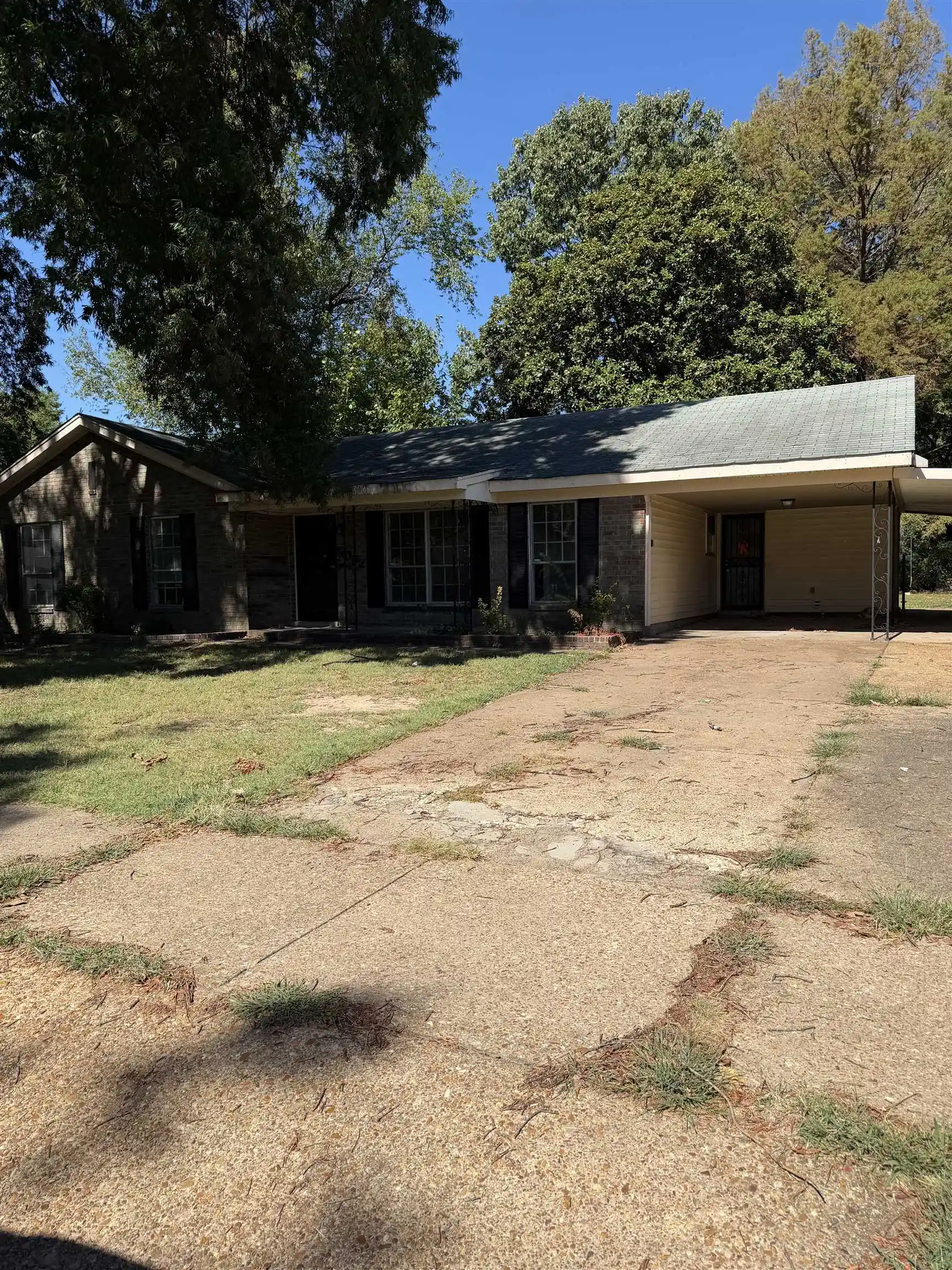 Photo 2 of Single family home for sale at 5052 Cedrick Ave, Memphis, TN 38118 | MLS# 10231955 | Listing updated on 2026-10-07