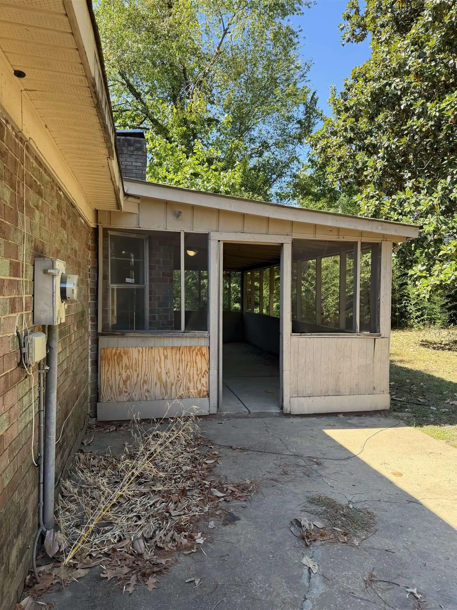 Photo 4 of Single family home for sale at 5052 Cedrick Ave, Memphis, TN 38118 | MLS# 10231955 | Listing updated on 2026-10-07