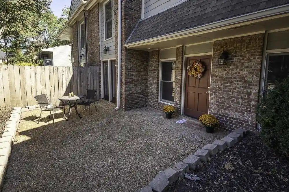 Photo 1 of Condo for sale at 698 Hotchkiss Blvd, Memphis, TN 38104 | MLS# 10231974 | Listing updated on 2026-10-08