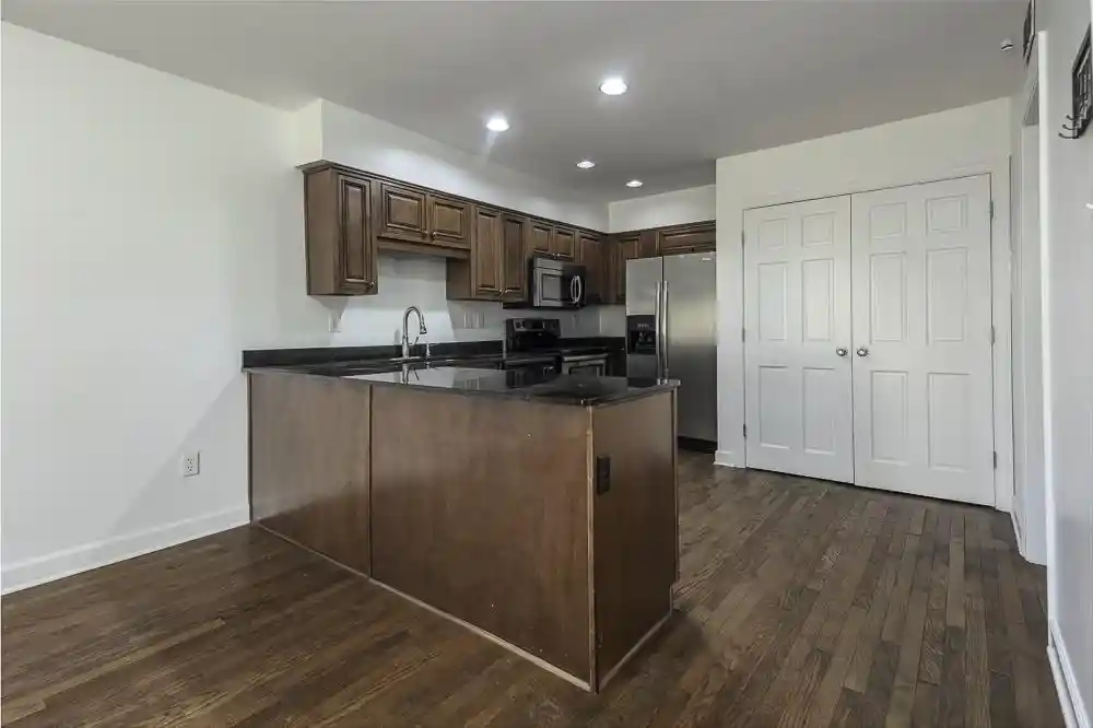 Photo 3 of Condo for sale at 698 Hotchkiss Blvd, Memphis, TN 38104 | MLS# 10231974 | Listing updated on 2026-10-08