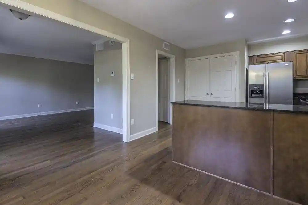 Photo 2 of Condo for sale at 697 S Belvedere Blvd, Memphis, TN 38104 | MLS# 10231976 | Listing updated on 2026-10-08