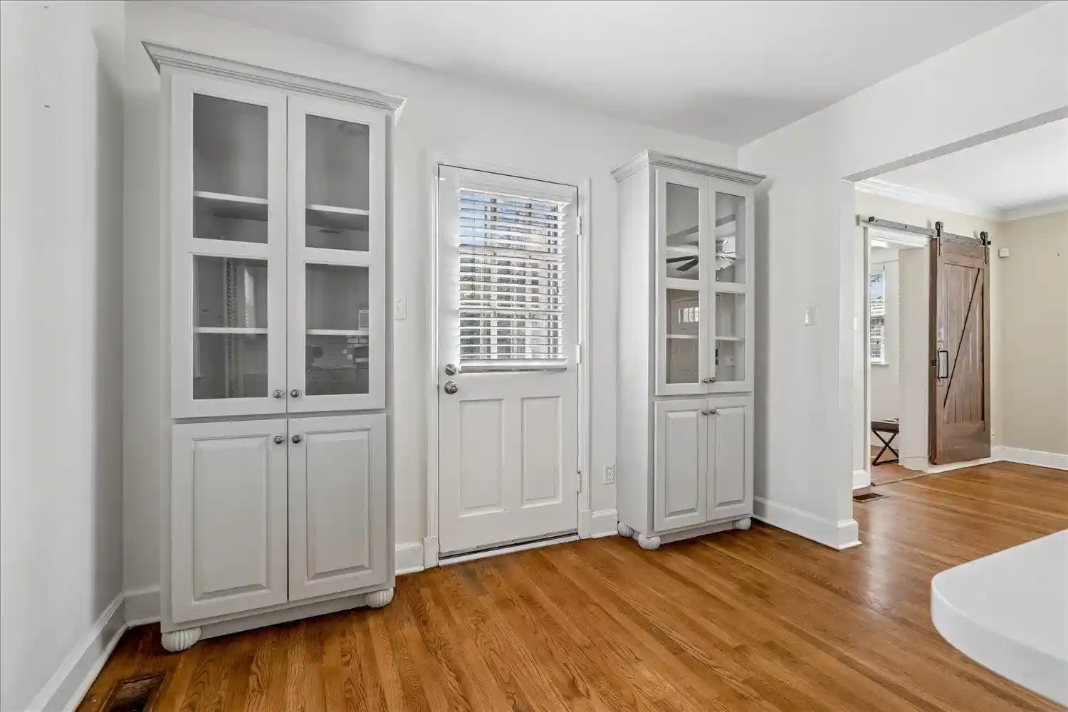 Photo 4 of Single family home for sale at 3816 S Montclair Dr, Memphis, TN 38111 | MLS# 10231986 | Listing updated on 2026-10-08