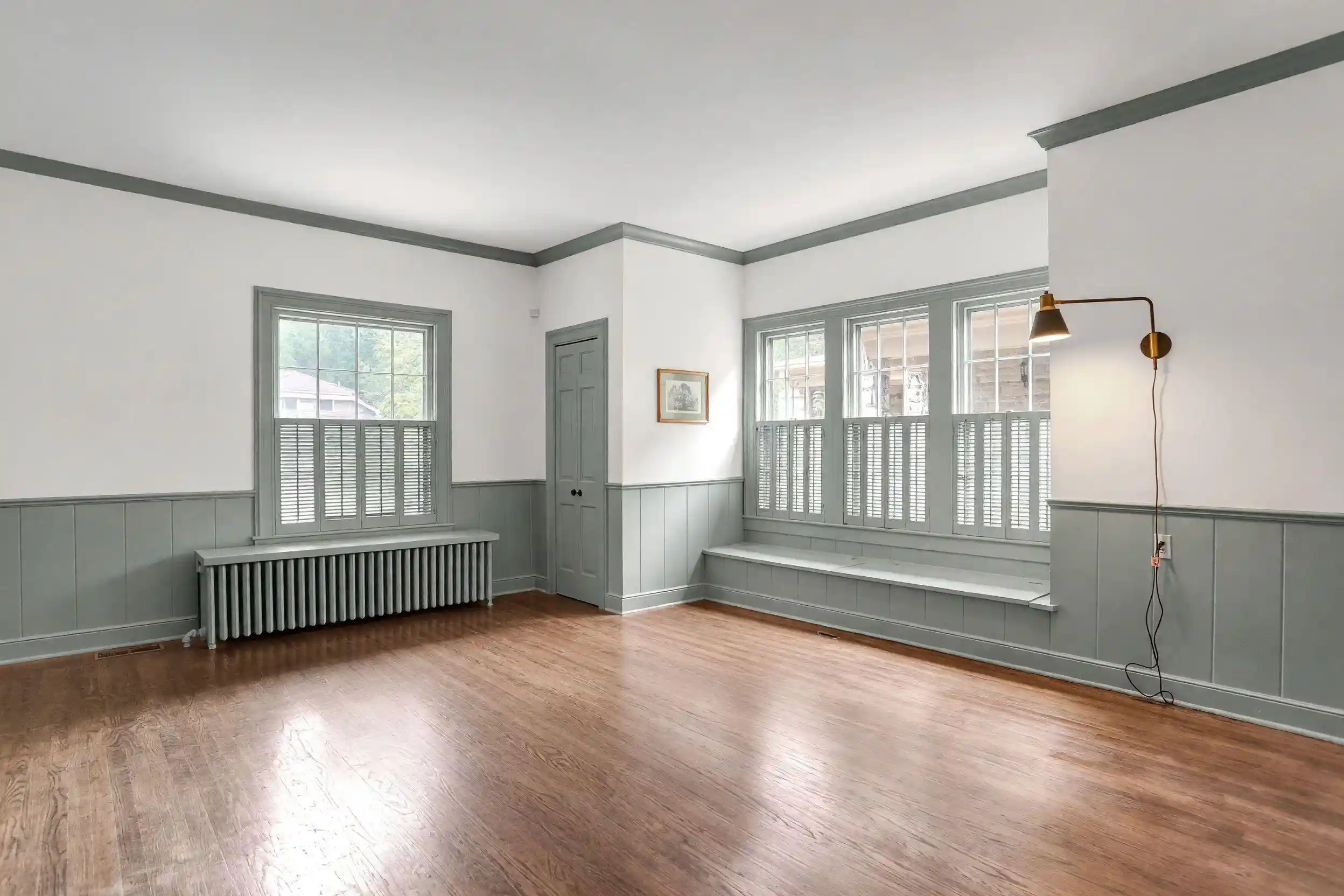 Photo 2 of Single family home for sale at 1618 Harbert Ave, Memphis, TN 38104 | MLS# 10232013 | Listing updated on 2026-10-09