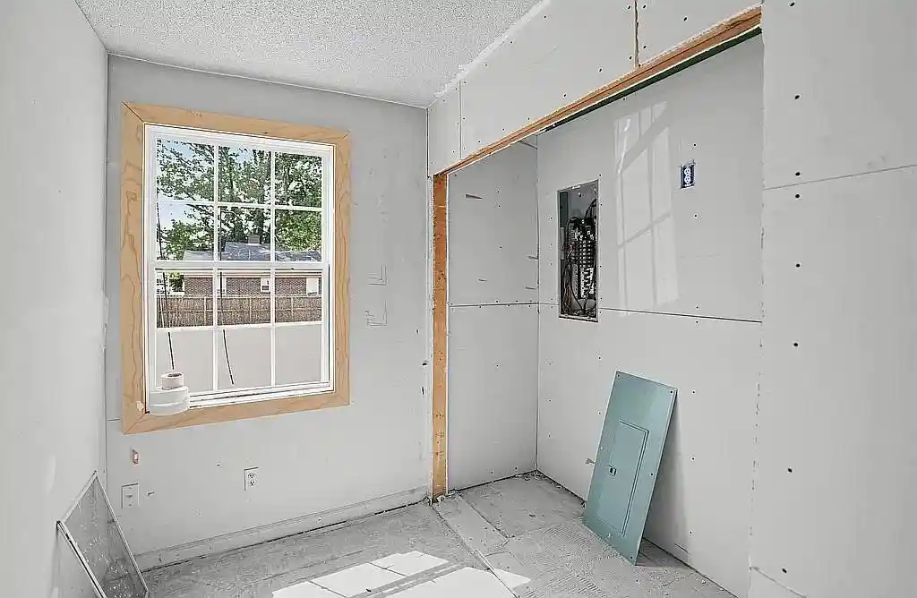 Photo 3 of Single family home for sale at 2204 Clayton Ave, Memphis, TN 38108 | MLS# 10232020 | Listing updated on 2026-10-08