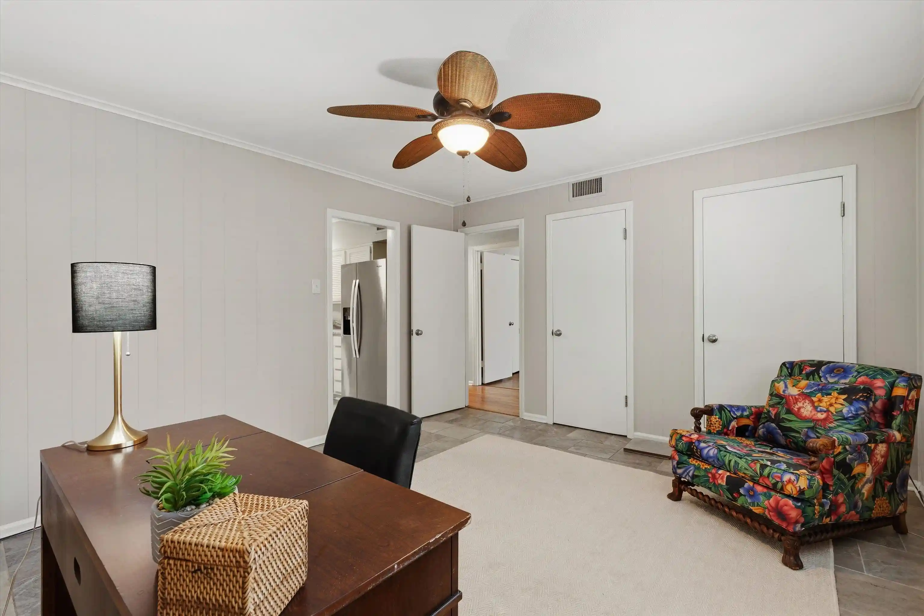 Listing Photo 5 - Condo for sale in building located at 4400 Poplar Ave, Memphis, TN 38117 - Unit #17