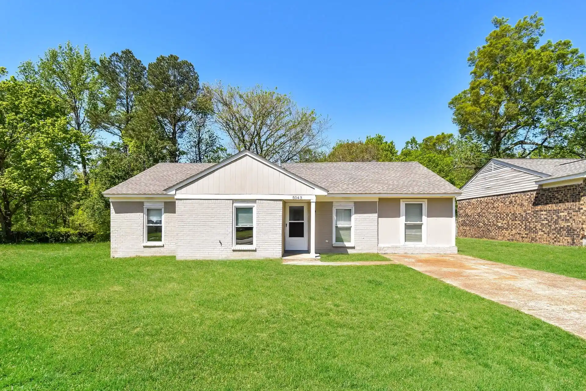 Photo 1 of Single family home for sale at 5043 Belfast Dr, Memphis, TN 38127 | MLS# 10232026 | Listing updated on 2026-10-29