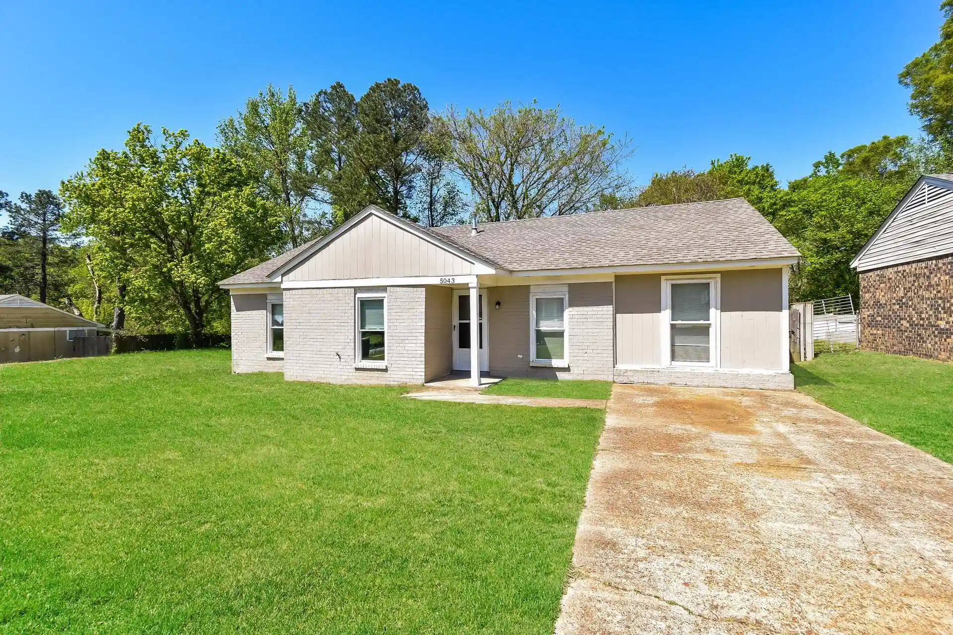 Photo 1 of Single family home for sale at 5043 Belfast Dr, Memphis, TN 38127 | MLS# 10232026 | Listing updated on 2026-10-29