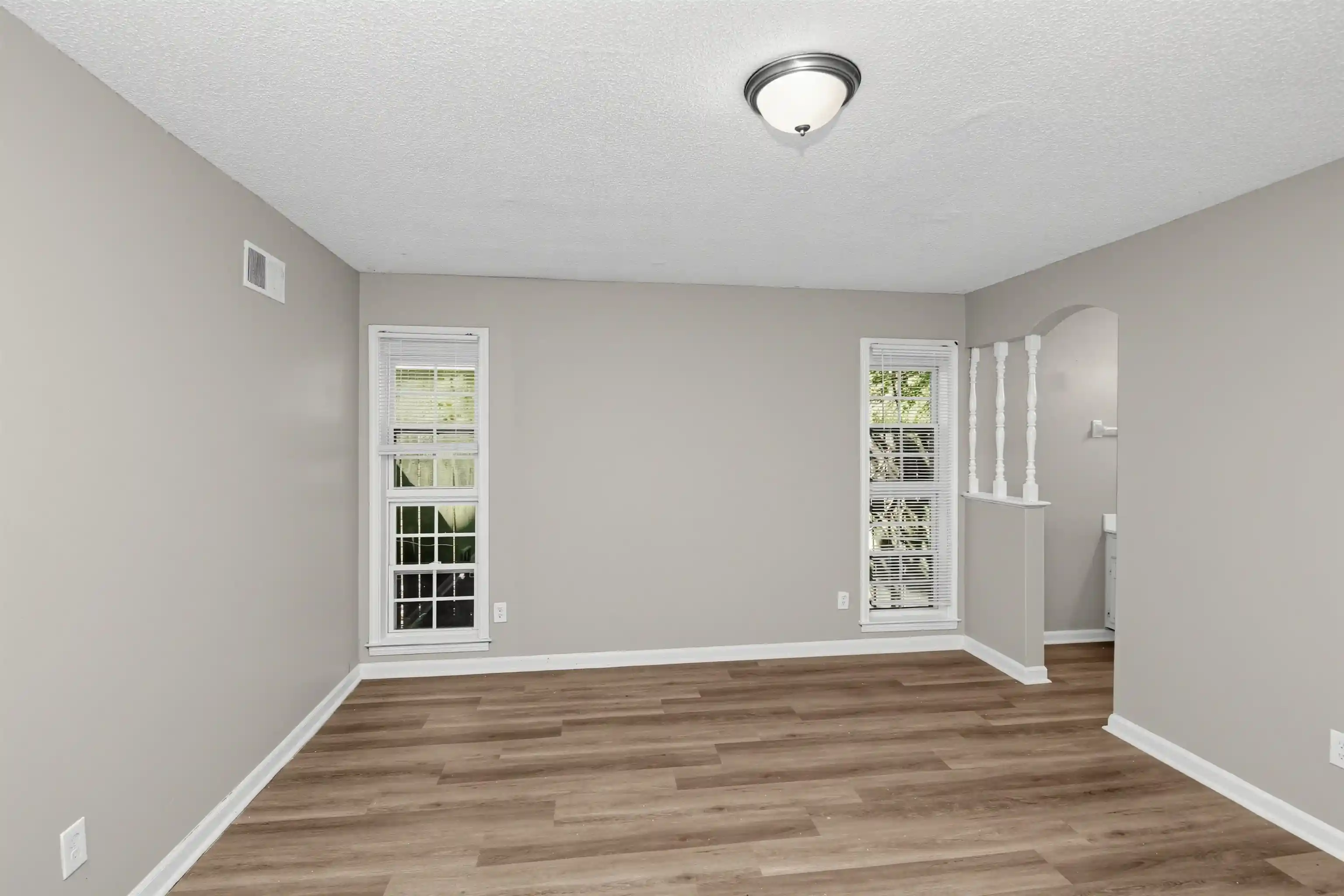 Photo 3 of Single family home for sale at 6350 Midsummer Way, Memphis, TN 38115 | MLS# 10232027 | Listing updated on 2026-10-08