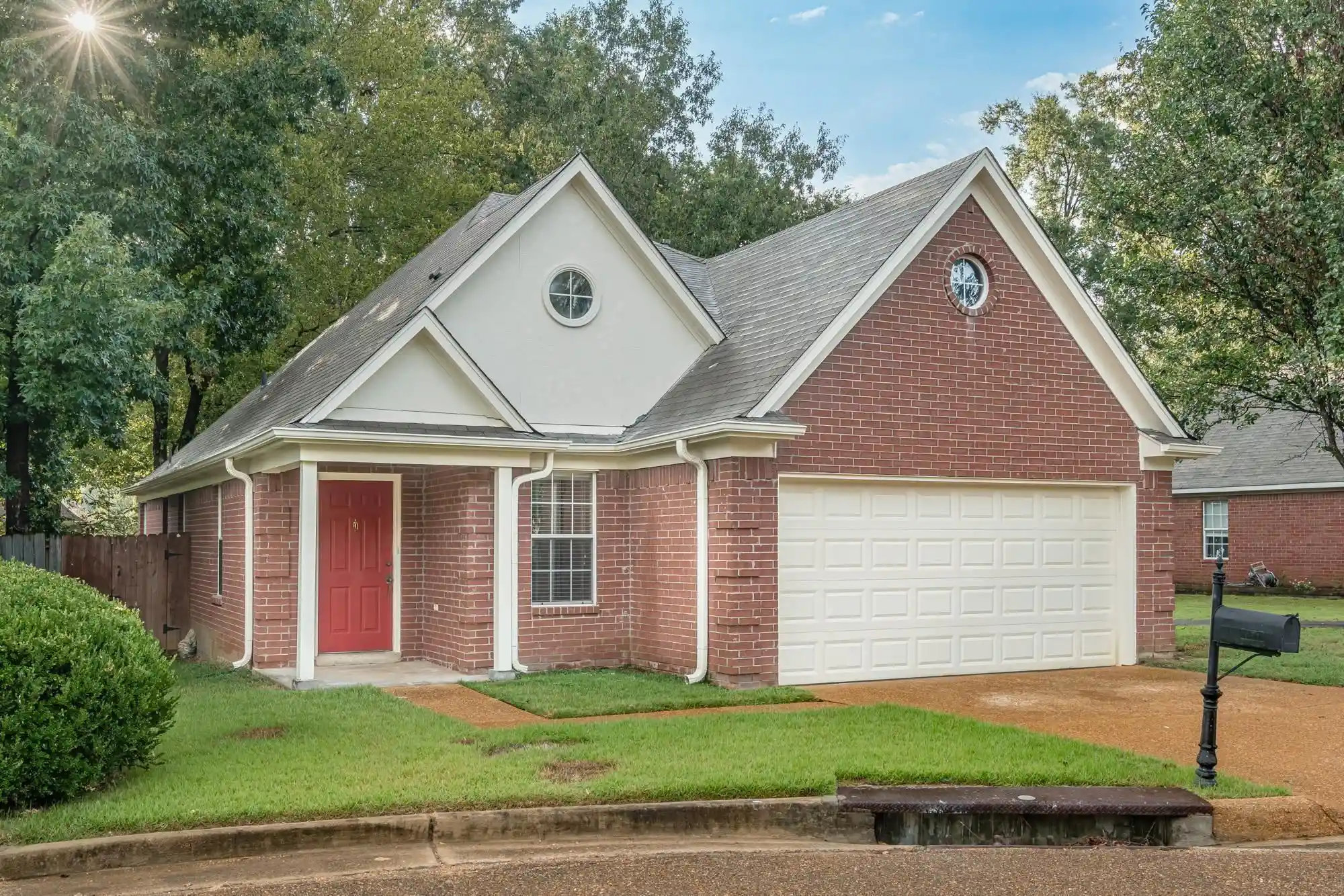 Photo 1 of Single family home for sale at 1168 Clear Crk Rd, Collierville, TN 38017 | MLS# 10232033 | Listing updated on 2026-10-08