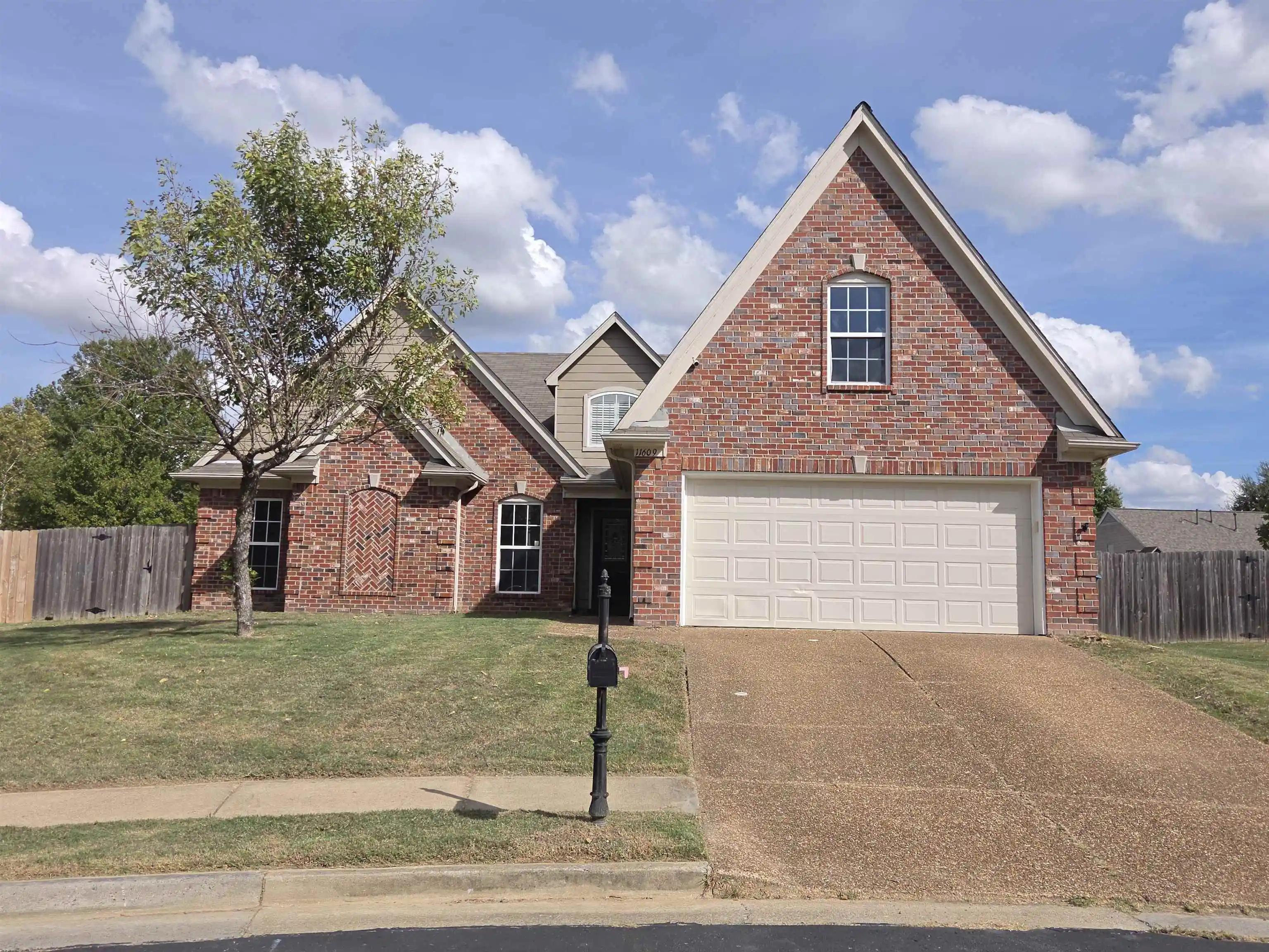 Photo 1 of Single family home for sale at 11609 Milton Ridge Cv, Arlington, TN 38002 | MLS# 10232046 | Listing updated on 2026-10-08