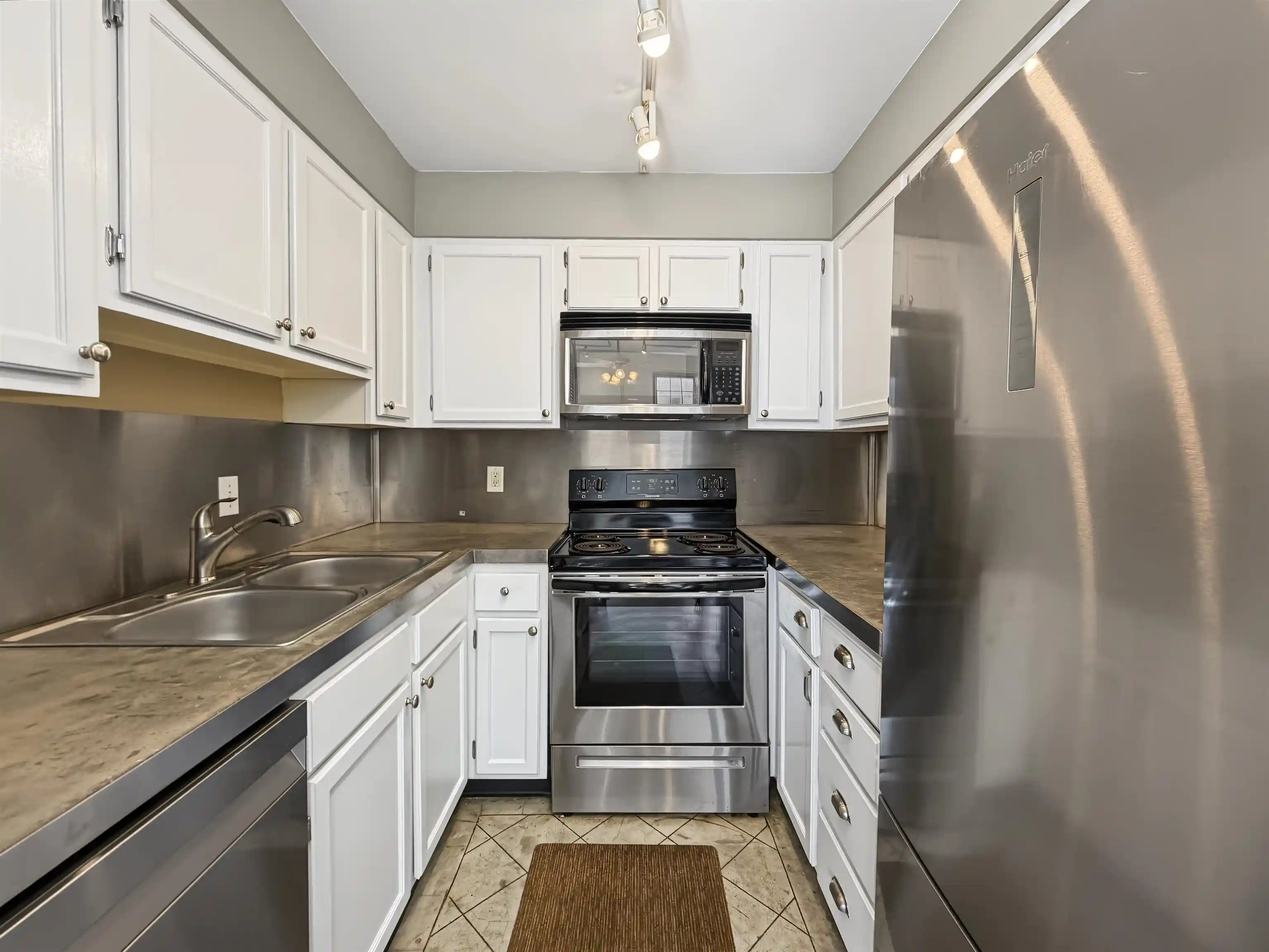 Photo 2 of Condo for sale at 109 N Main St #802, Memphis, TN 38103 | MLS# 10232074 | Listing updated on 2026-10-13
