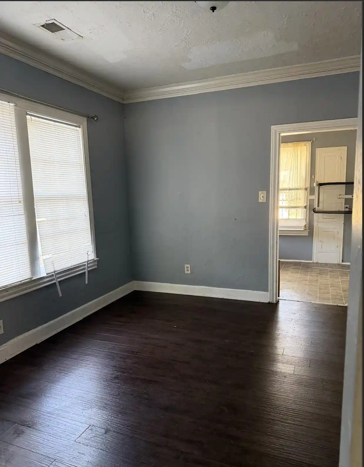 Photo 2 of Single family home for sale at 2274 Jackson Ave, Memphis, TN 38112 | MLS# 10232083 | Listing updated on 2026-10-09