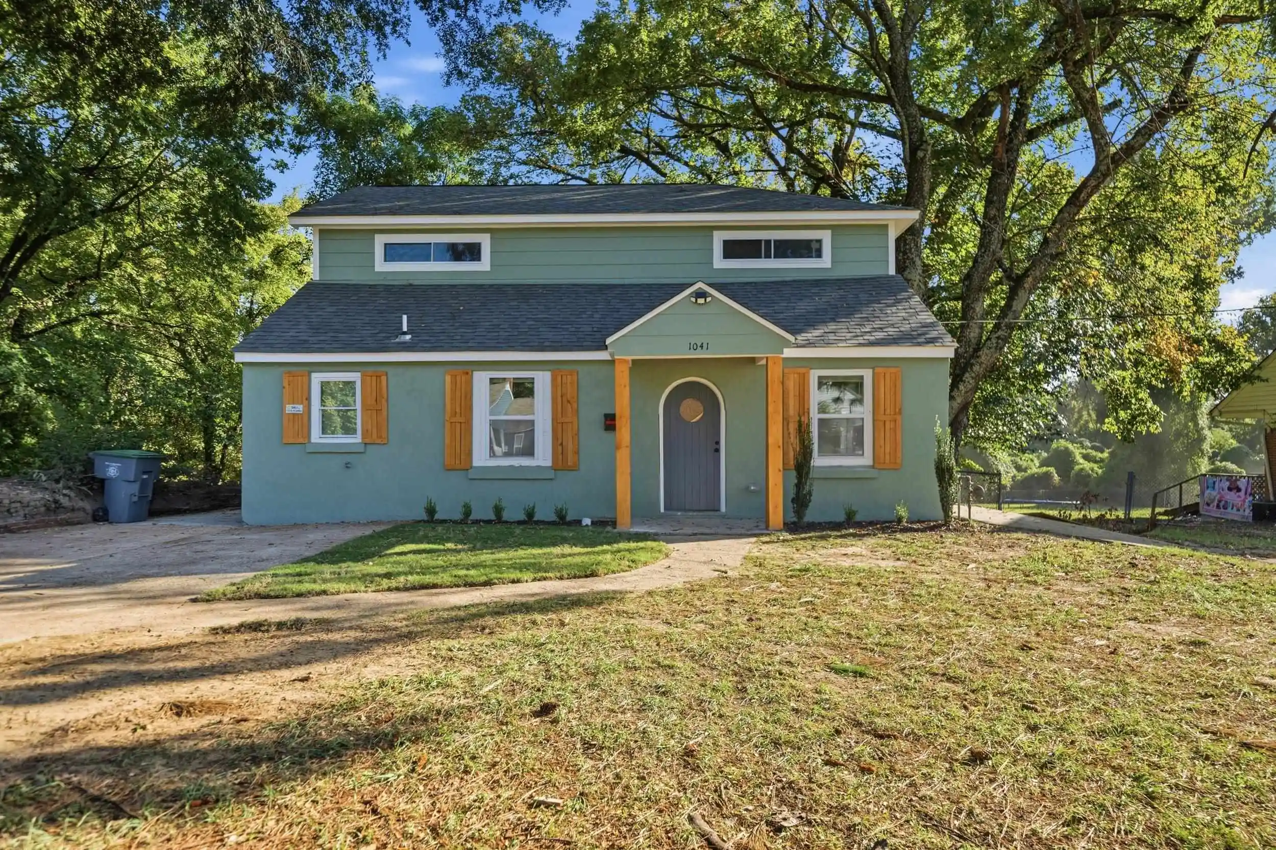 Photo 1 of Single family home for sale at 1041 Alice Ave, Memphis, TN 38106 | MLS# 10232093 | Listing updated on 2026-10-09
