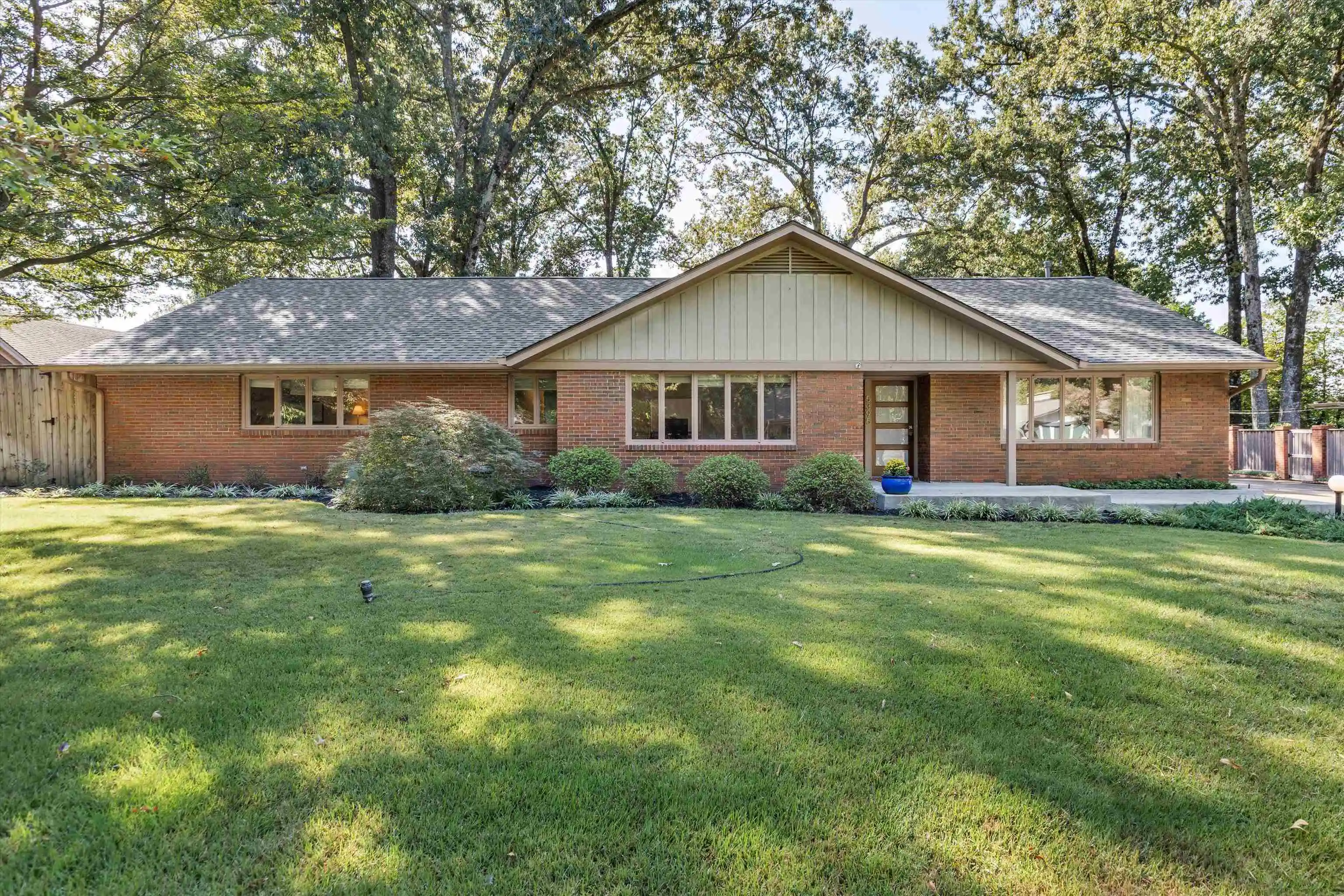Photo 1 of Single family home for sale at 5395 N Angela Rd, Memphis, TN 38120 | MLS# 10232106 | Listing updated on 2026-10-09