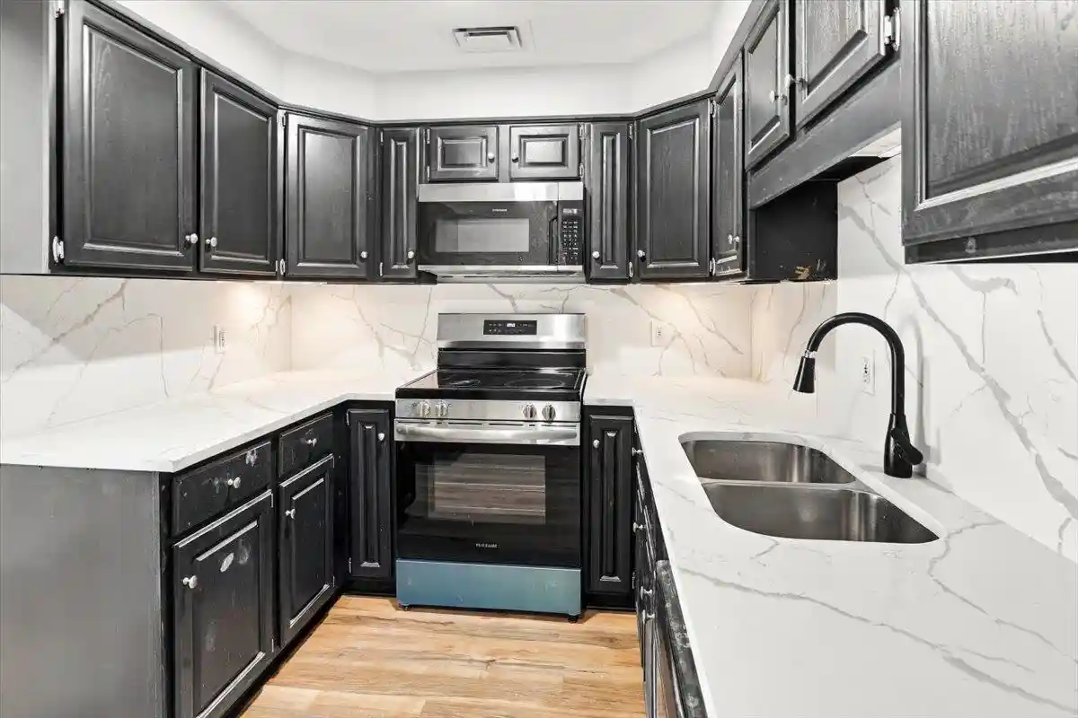Photo 4 of Condo for sale at 655 Riverside Dr #608B, Memphis, TN 38103 | MLS# 10232118 | Listing updated on 2026-10-26