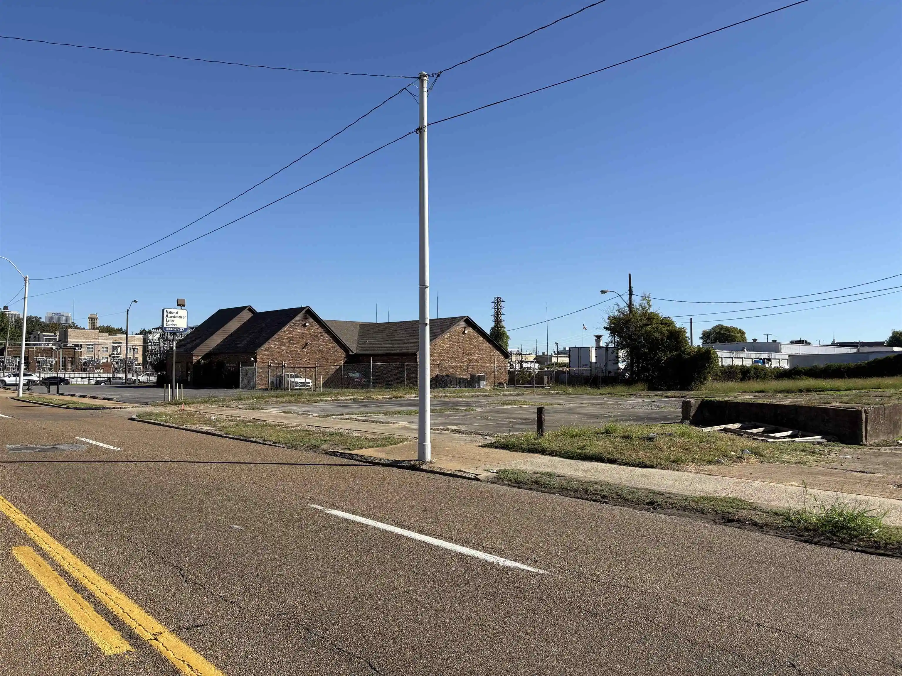 Photo 1 of Land for sale at 618 Bb King Blvd, Memphis, TN 38126 | MLS# 10232124 | Listing updated on 2026-10-09