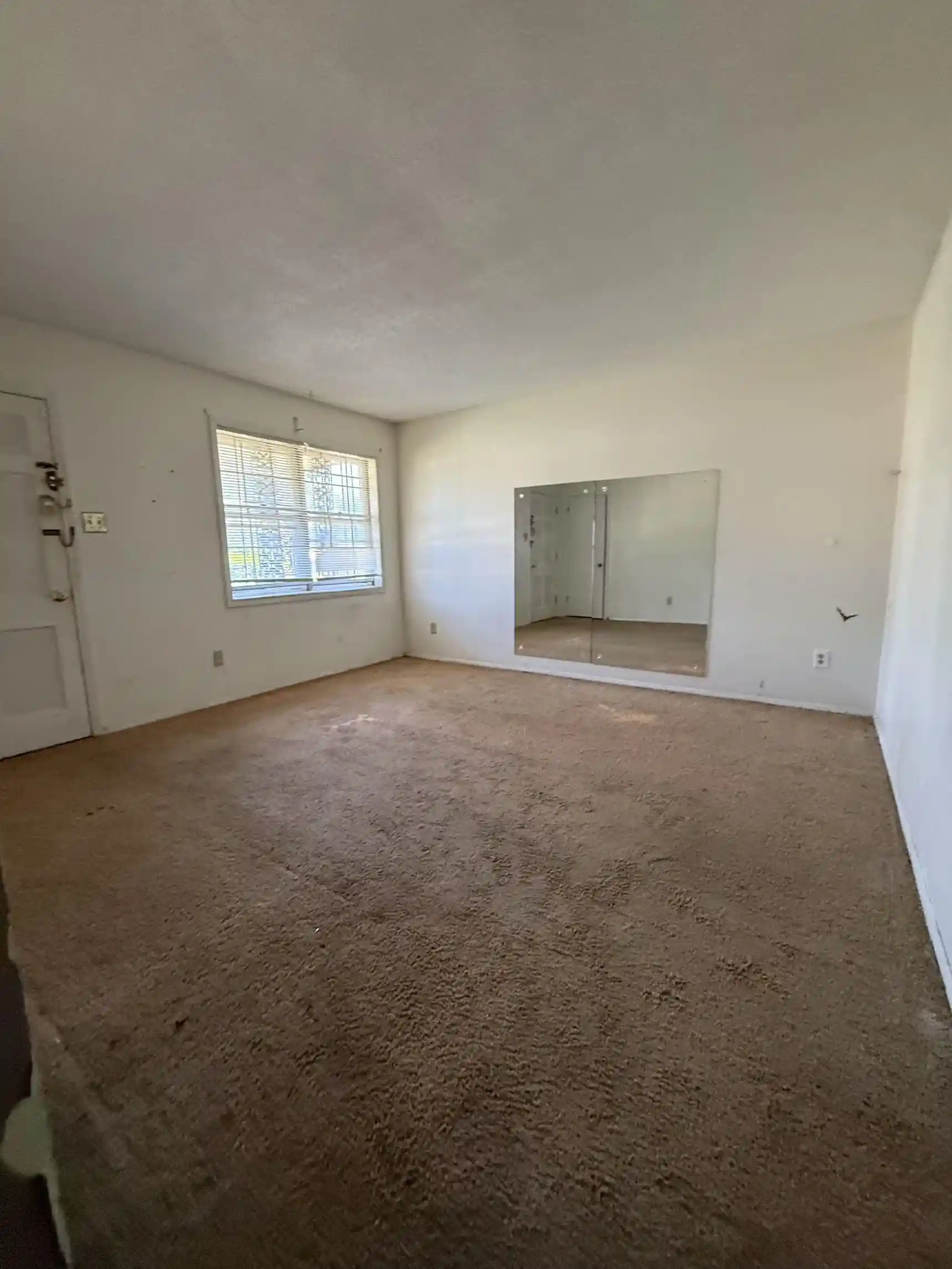 Photo 2 of Single family home for sale at 207 Neely Cv, Memphis, TN 38109 | MLS# 10232128 | Listing updated on 2026-10-09