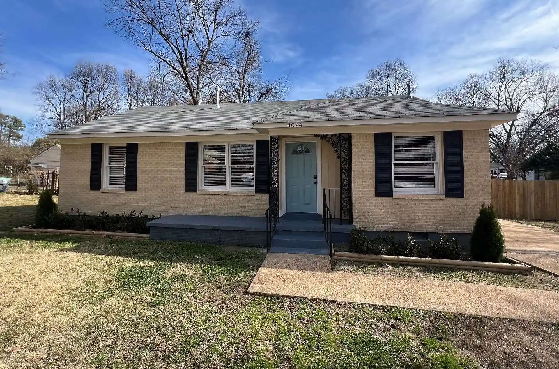 Photo 1 of Sale Pending at 4094 Grantham Rd, Memphis, TN 38109 | MLS# 10232130 | Listing updated on 2026-10-09