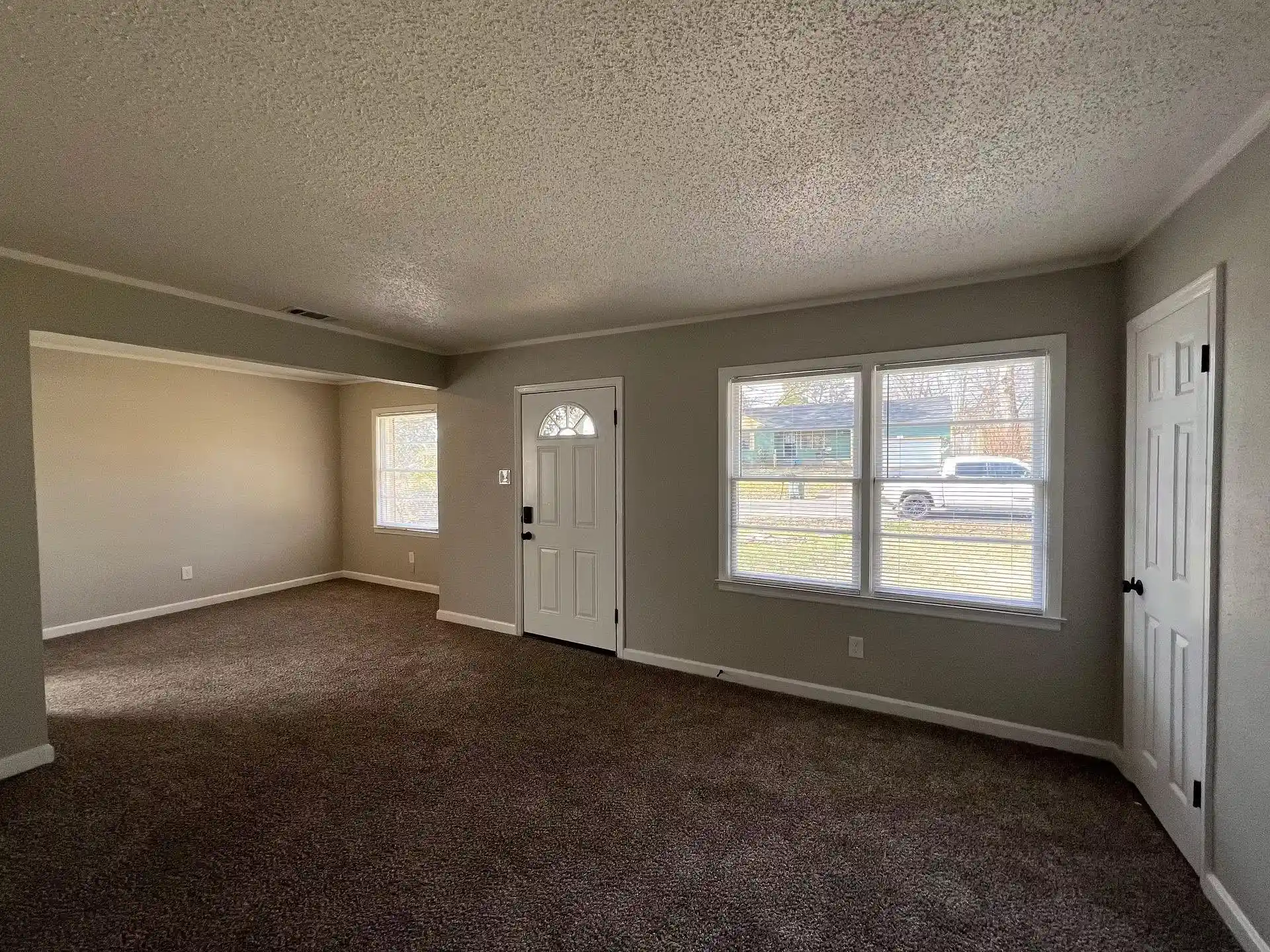 Photo 3 of Sale Pending at 4094 Grantham Rd, Memphis, TN 38109 | MLS# 10232130 | Listing updated on 2026-10-09