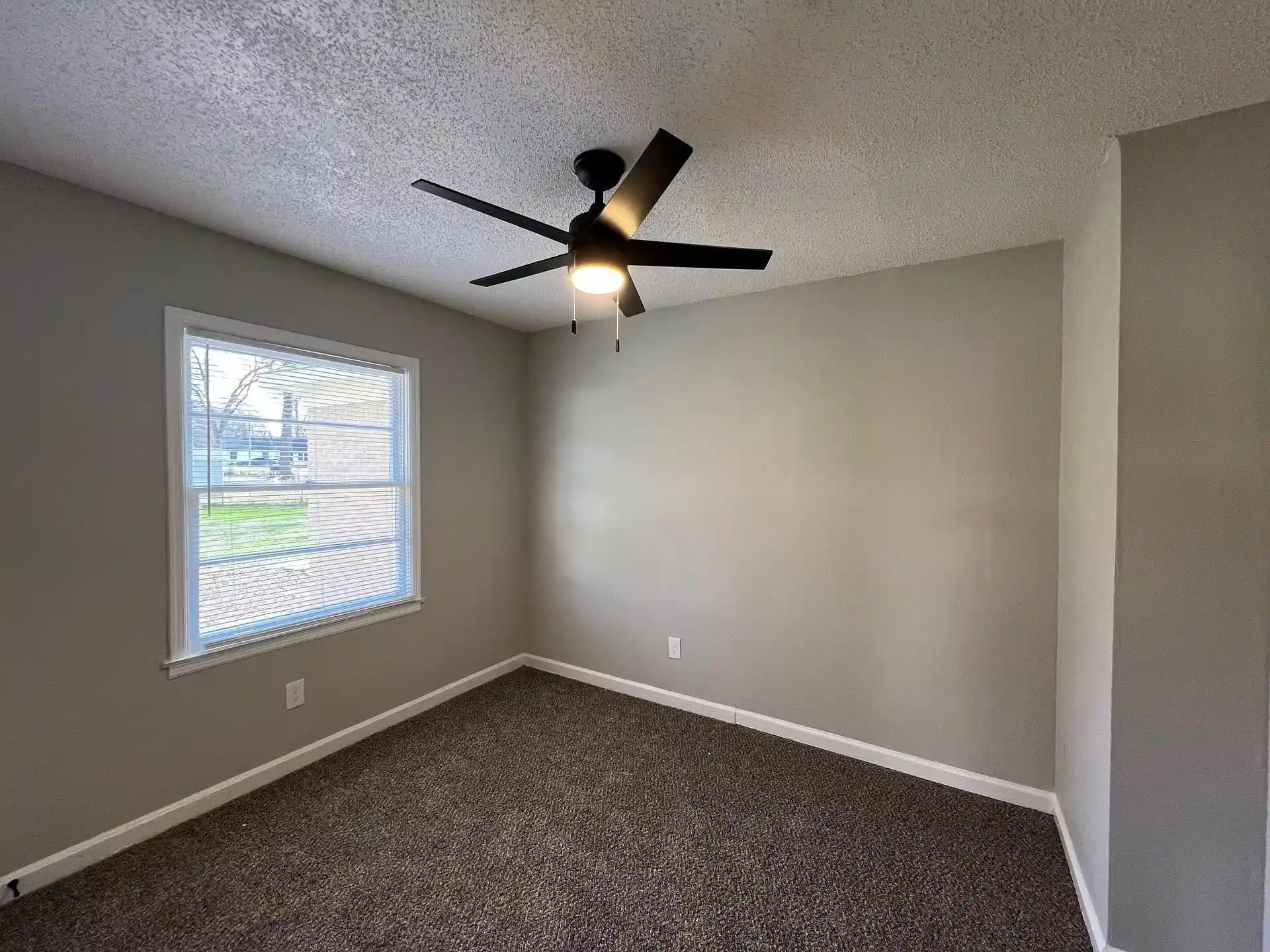 Photo 4 of Sale Pending at 4094 Grantham Rd, Memphis, TN 38109 | MLS# 10232130 | Listing updated on 2026-10-09