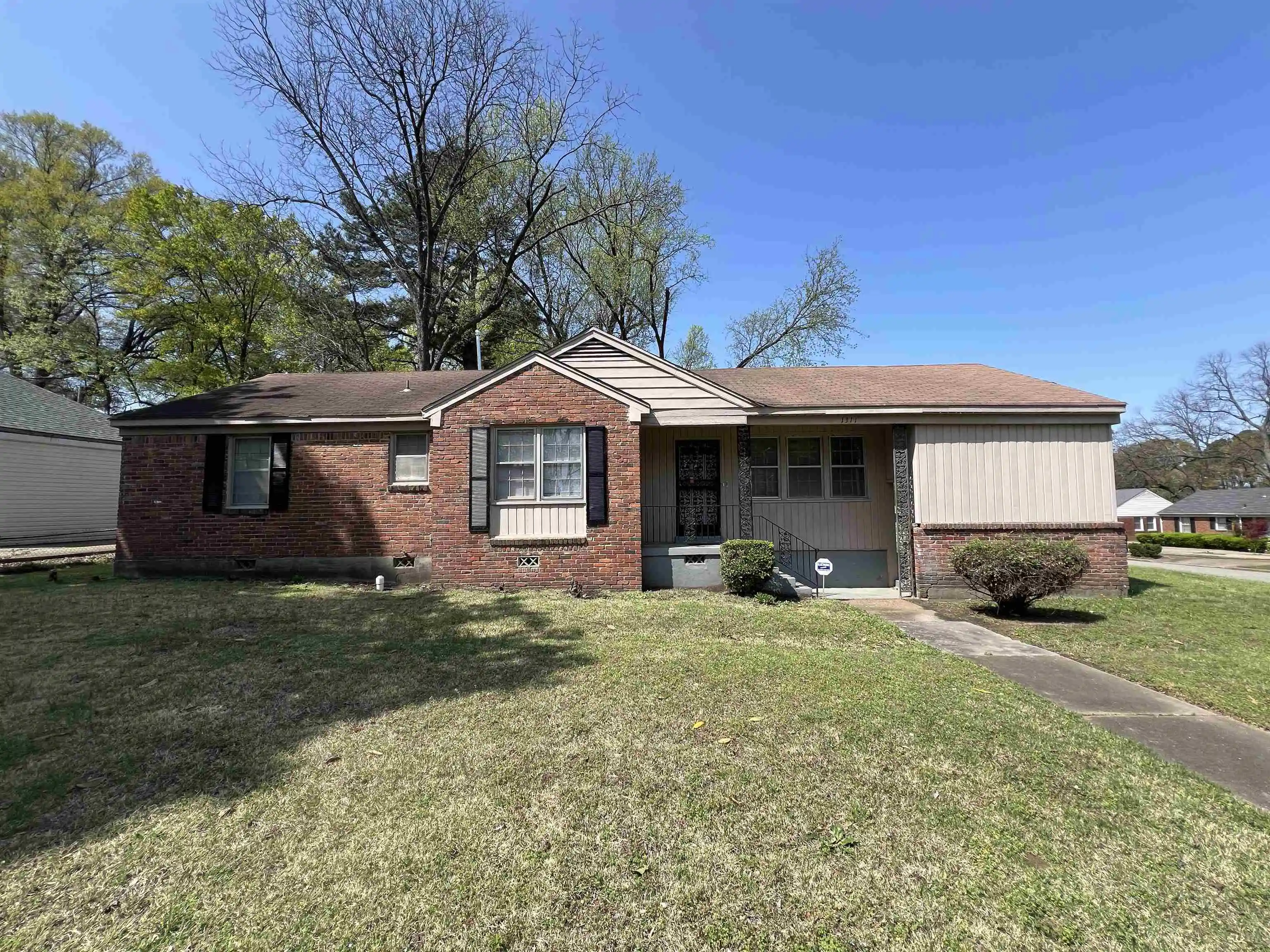 Photo 1 of Single family home for sale at 1311 Randall Dr, Memphis, TN 38116 | MLS# 10232132 | Listing updated on 2026-10-09