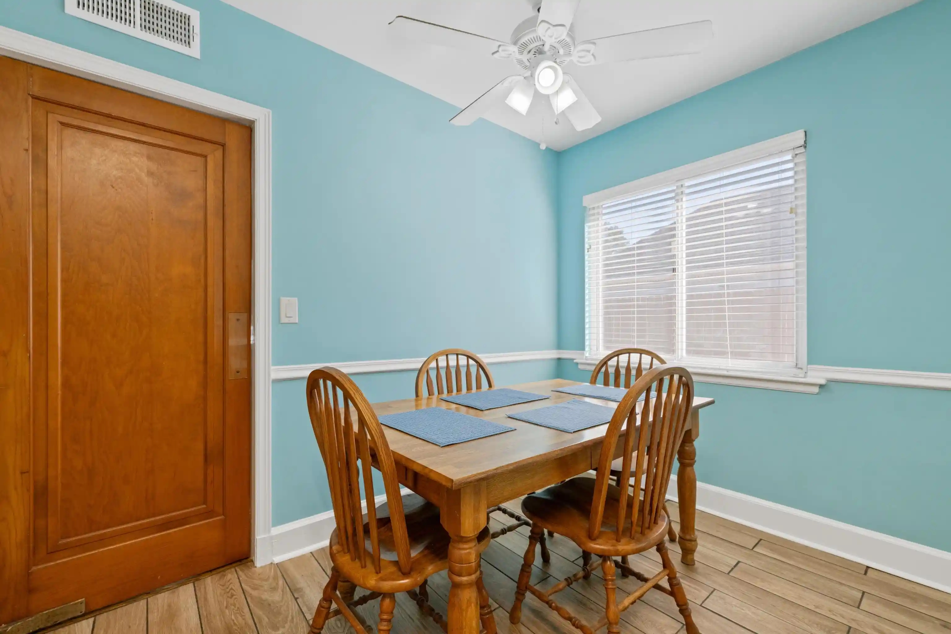 Photo 3 of Single family home for sale at 43 N Highland St, Memphis, TN 38111 | MLS# 10232134 | Listing updated on 2026-10-09